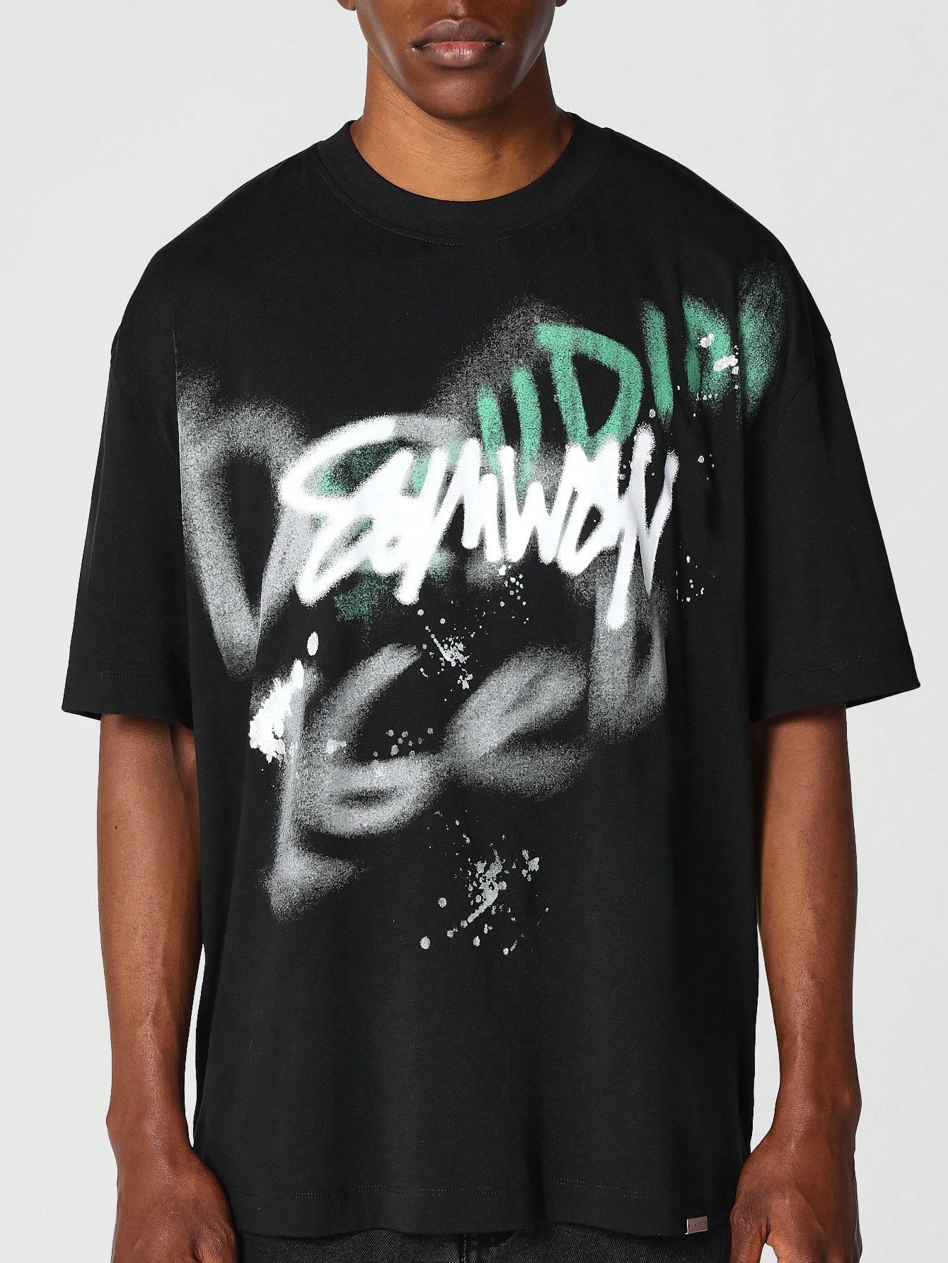 Tee With Graffiti Graphic Print For Daily Wear