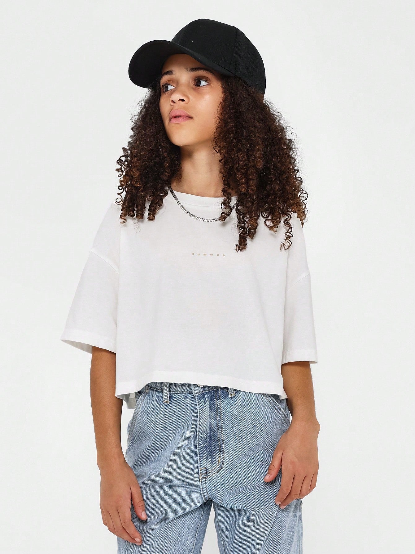 Tween Girl Crop Fit Tee With Letter Graphic Patched