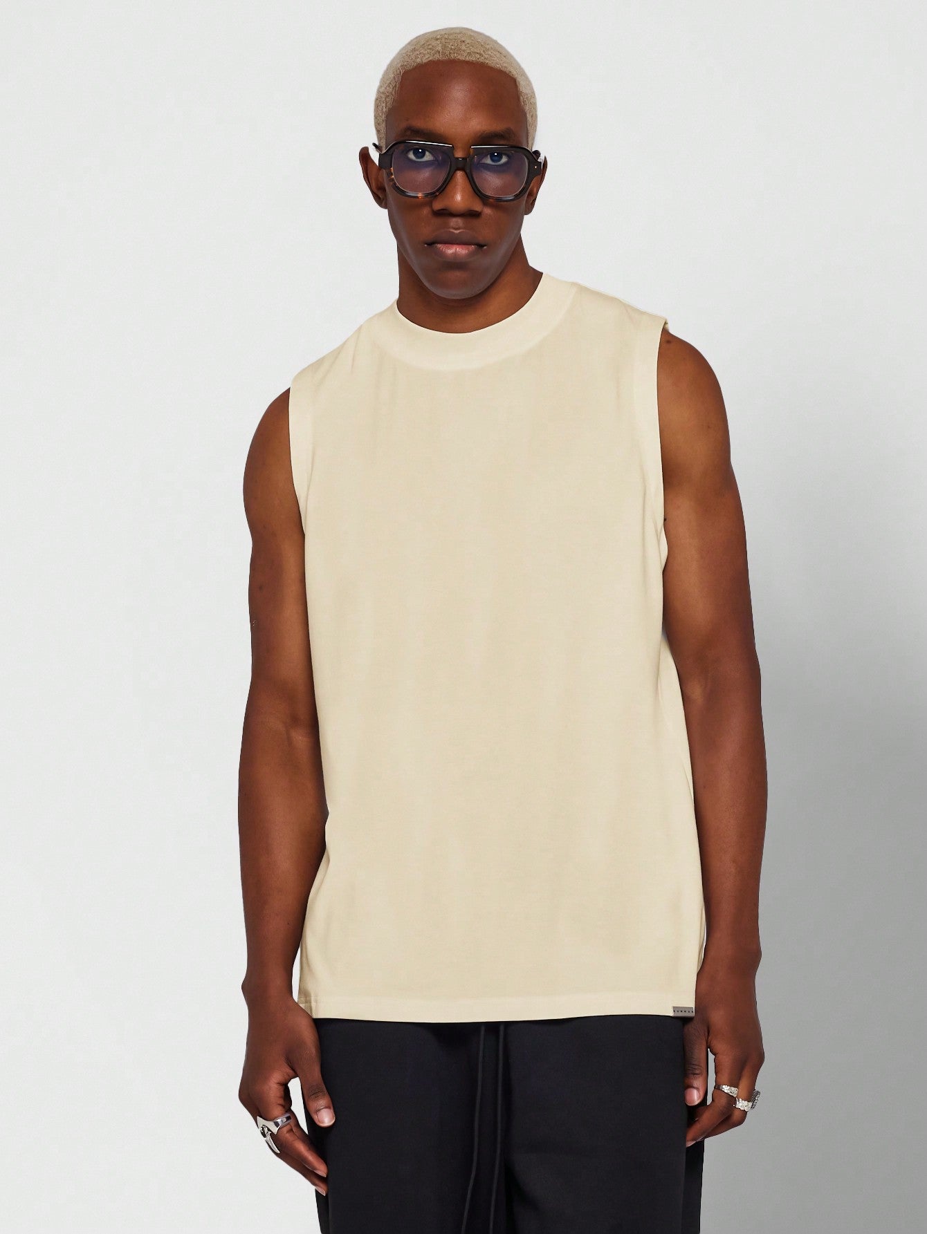 Regular Fit Essential Sleeveless Tank