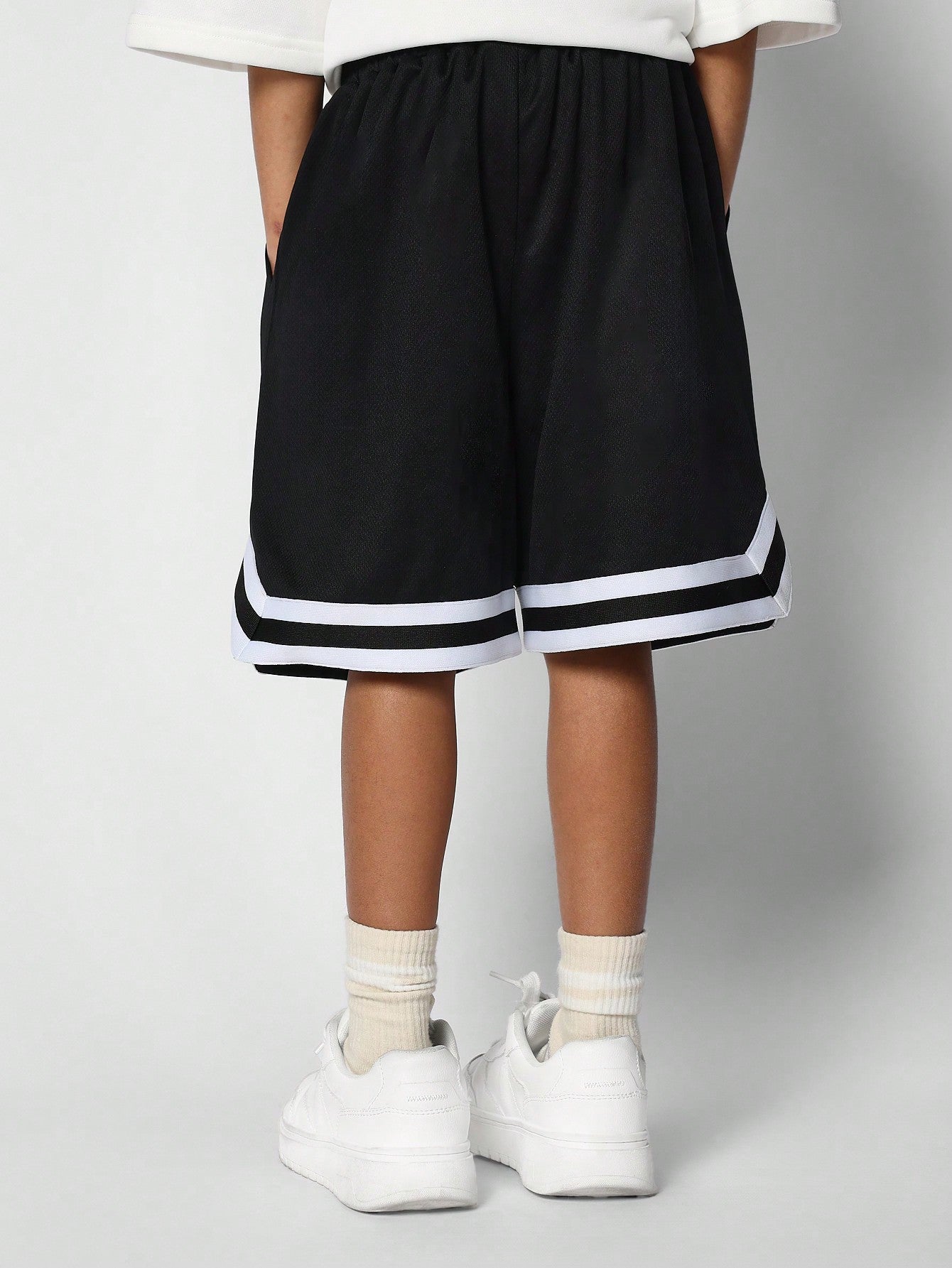 Tween Girl Mesh Short With Front Print