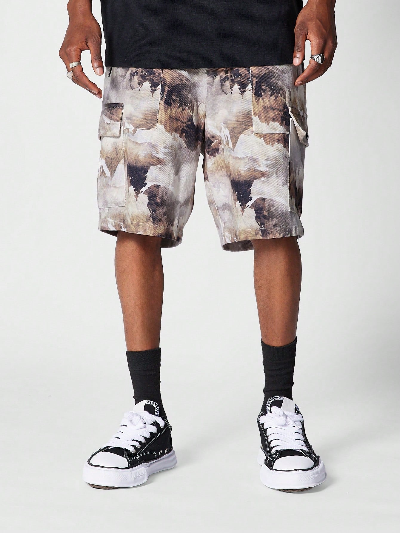 Cargo Twill Short With All Over Print