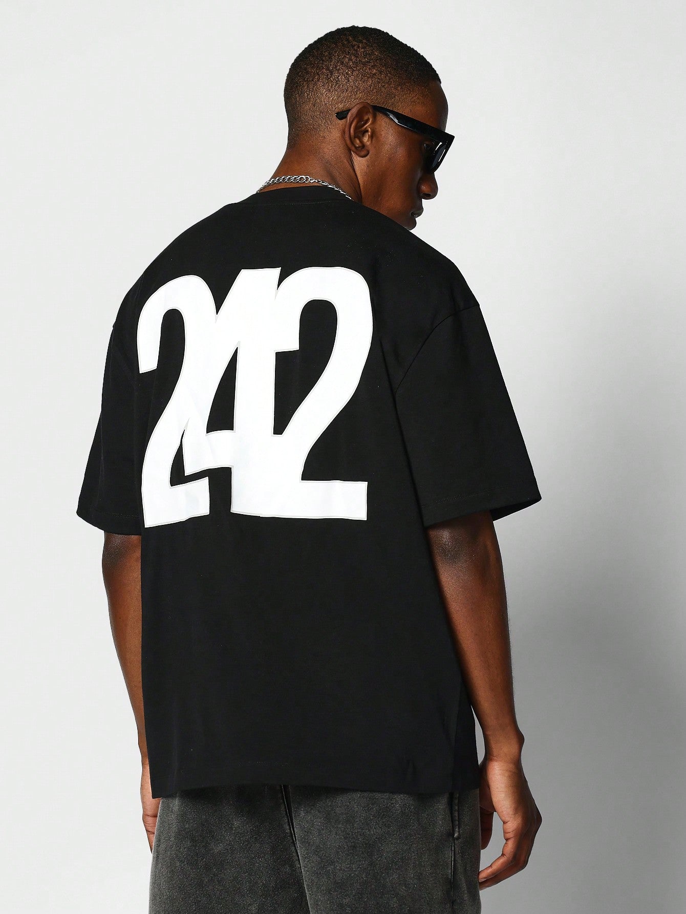 Tee With Back Number Graphic Print