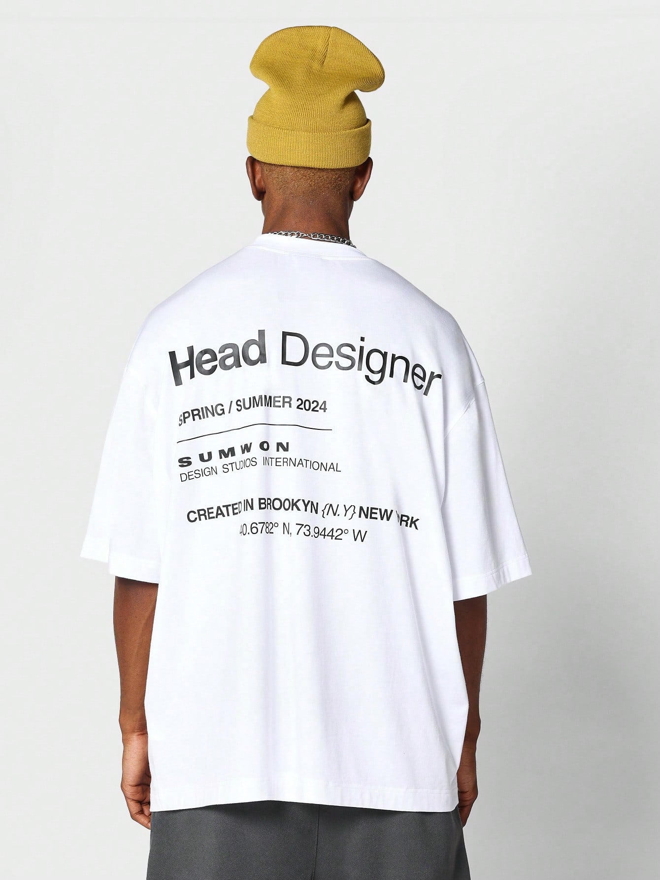 Oversized Fit Tee With Head Designer Graphic Print