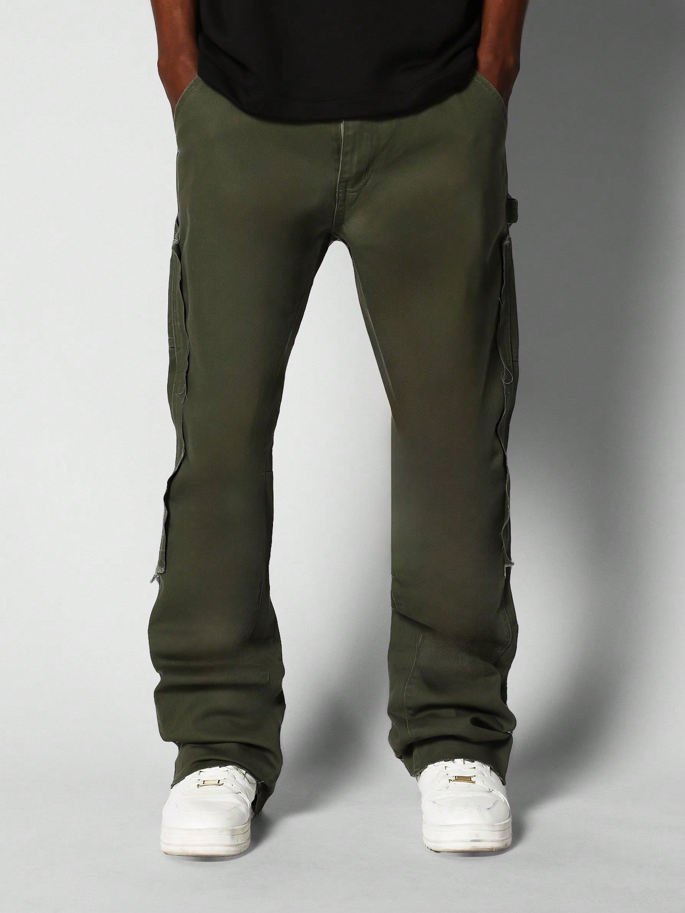 Men Flare Fit Cargo Jean