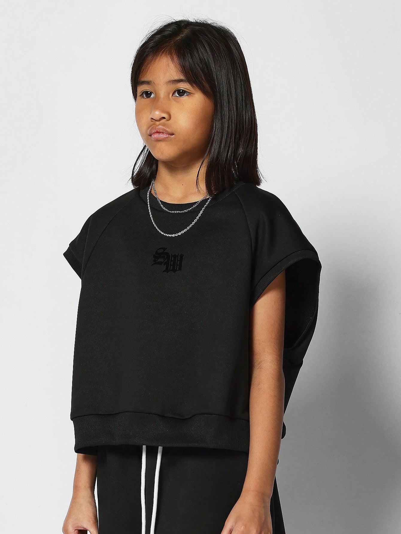 Tween Girl Raglan Top And Short 2 Piece Set