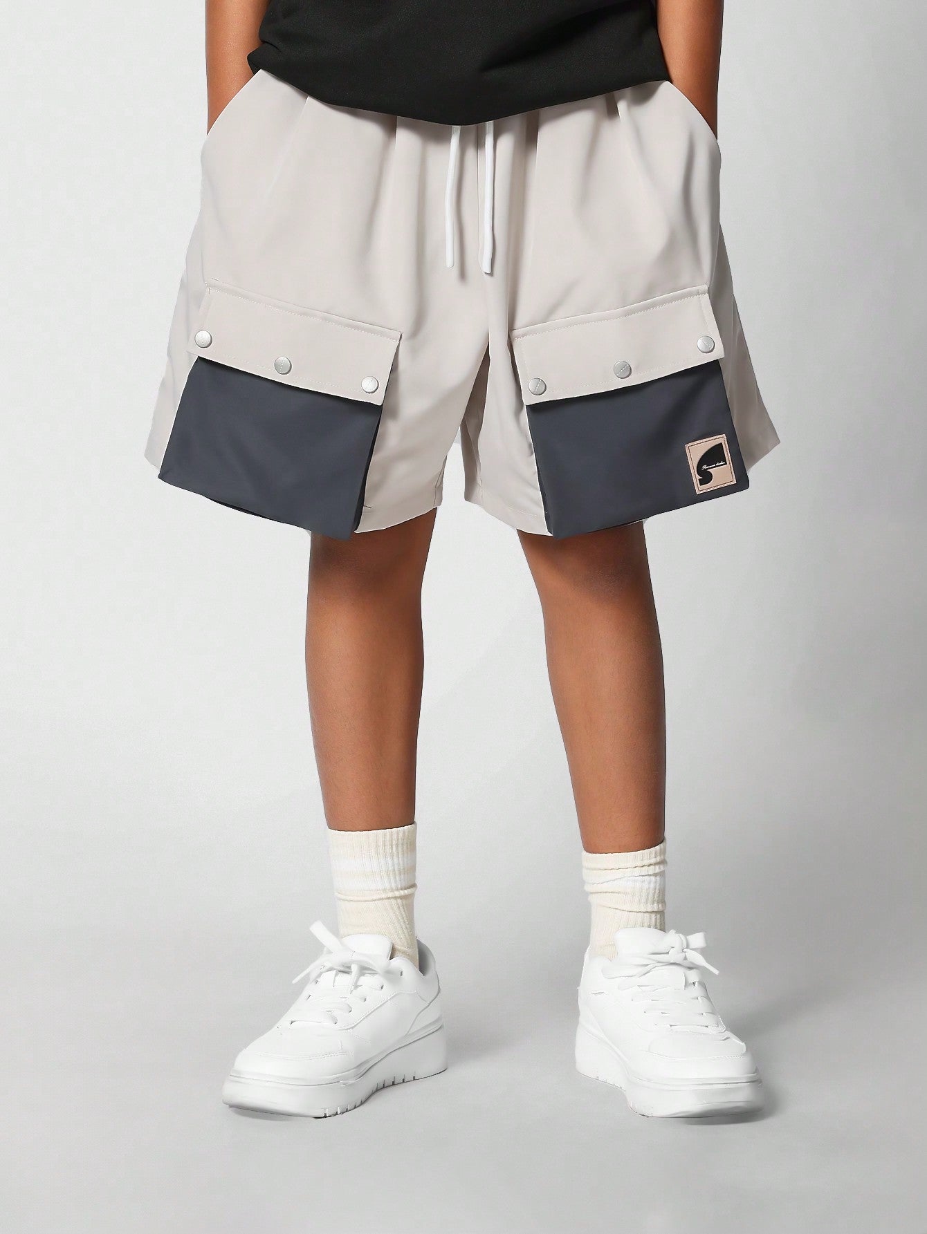 Kids Unisex Nylon Cargo Short WIth Contrast Pockets