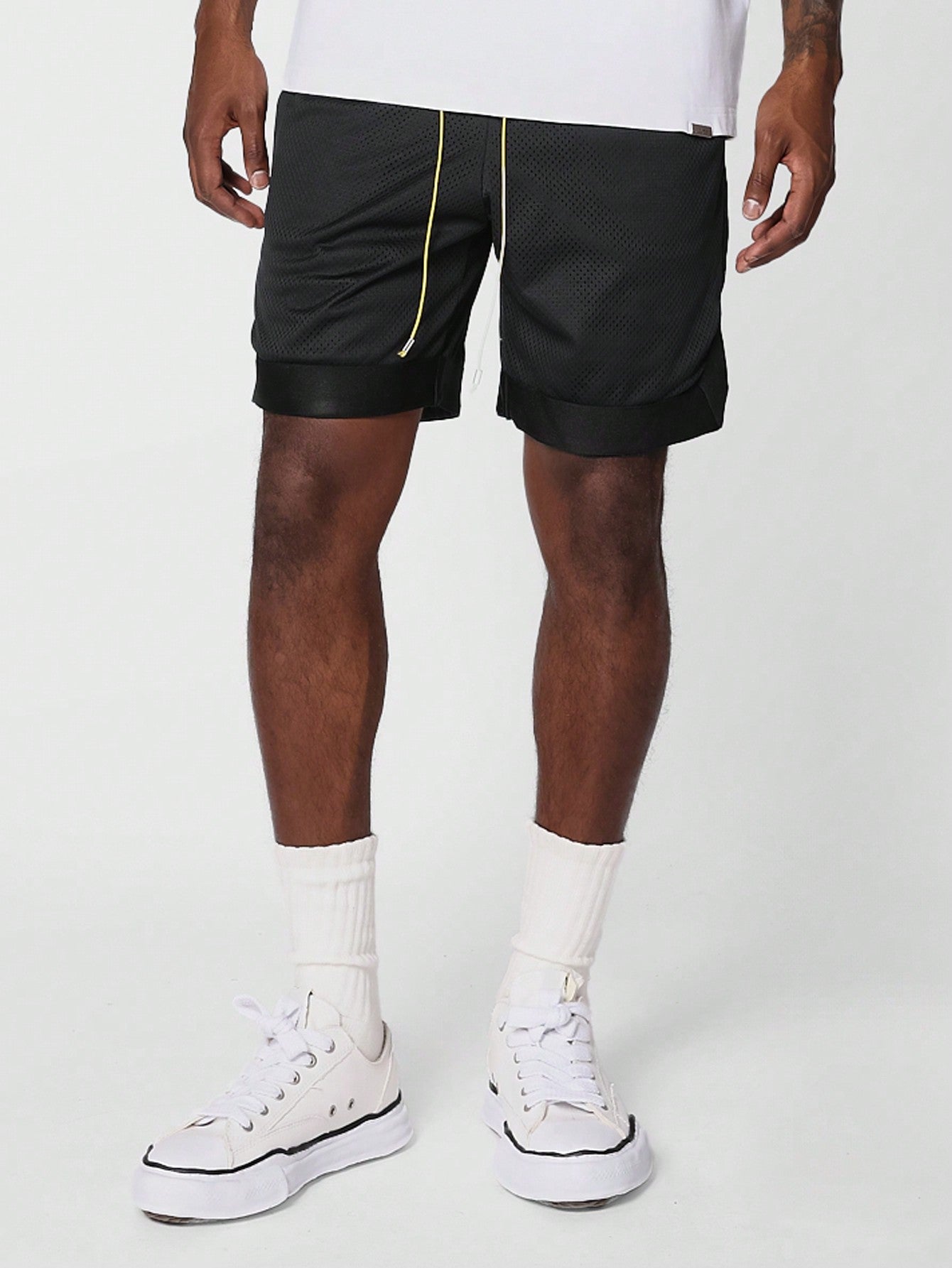 Men Short With Contrast Cord Breathable Drawstring Waist Shorts