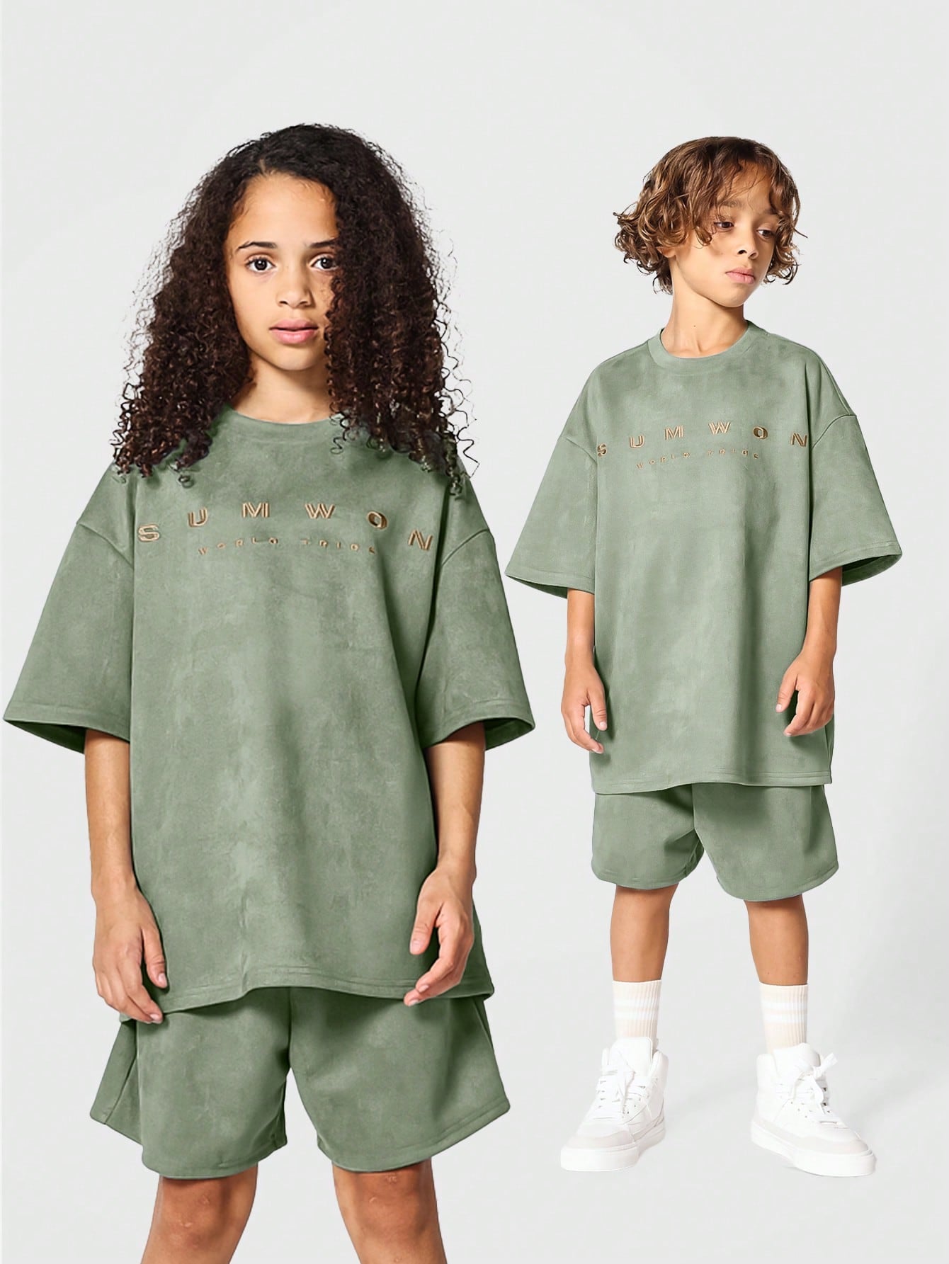 Tween Girls Oversized Fit Tee And Drop Crotch Short With Embroidered Print 2 Piece Set