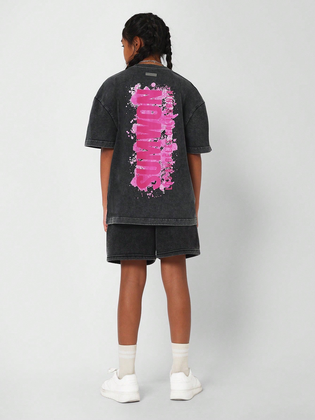 Tween Girls Oversized Fit Tee With Print And Short 2 Piece Set