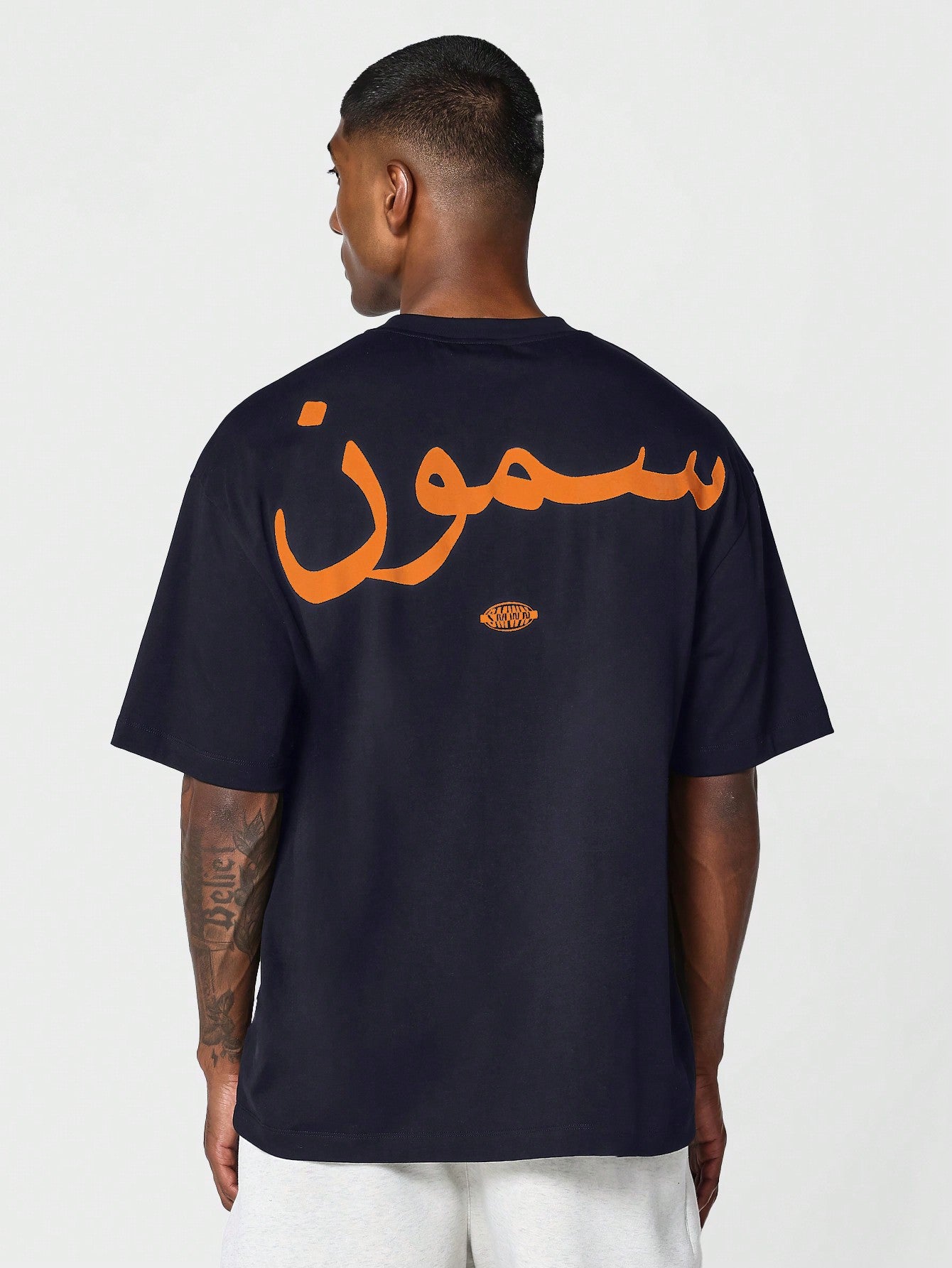 Tee With Arabic Letter Graphic Print For Men Daily Wear Summer