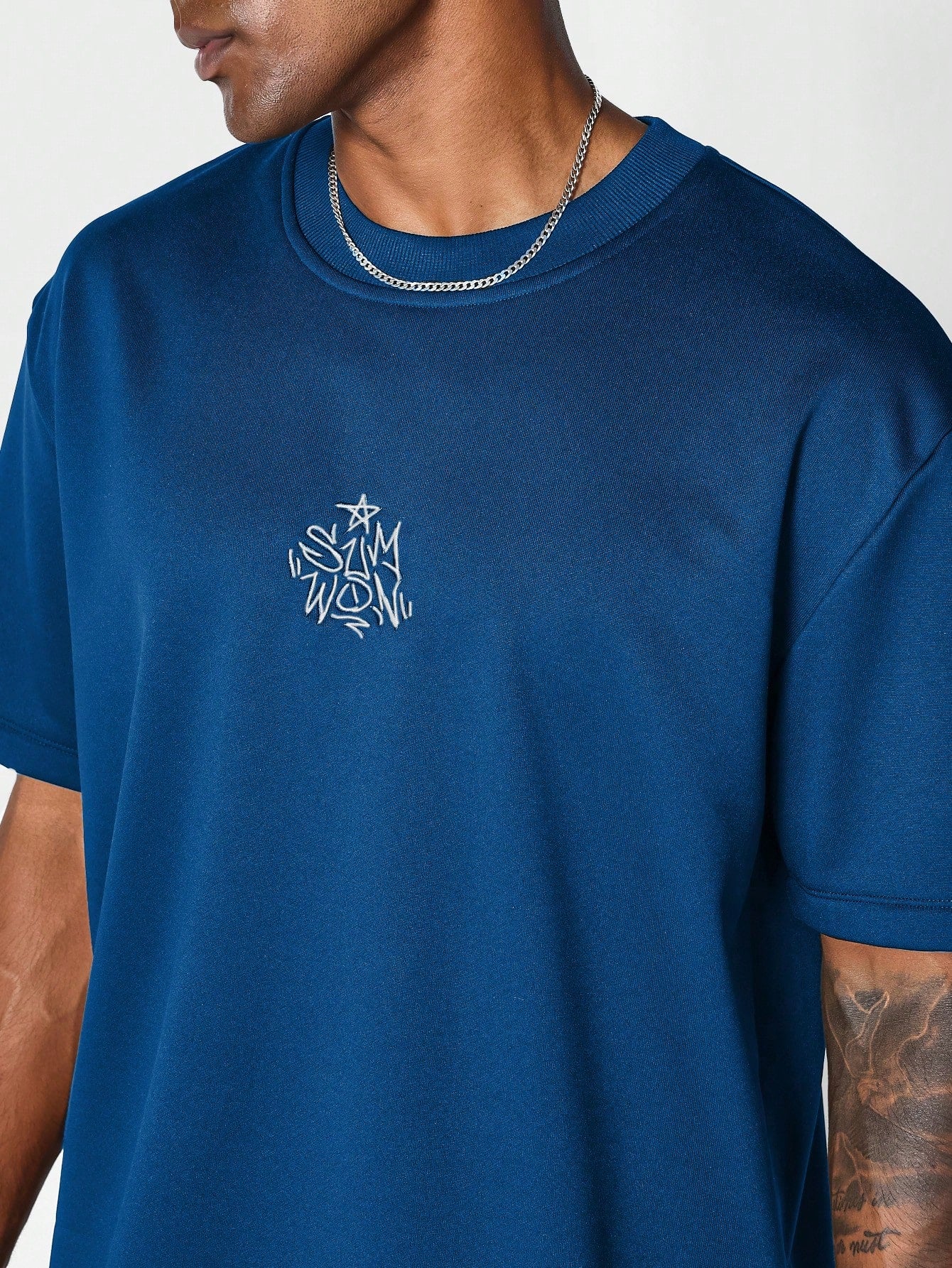 Regular Fit Short Sleeve Tee With Limited Edition Graphic Print And Front Embroidery