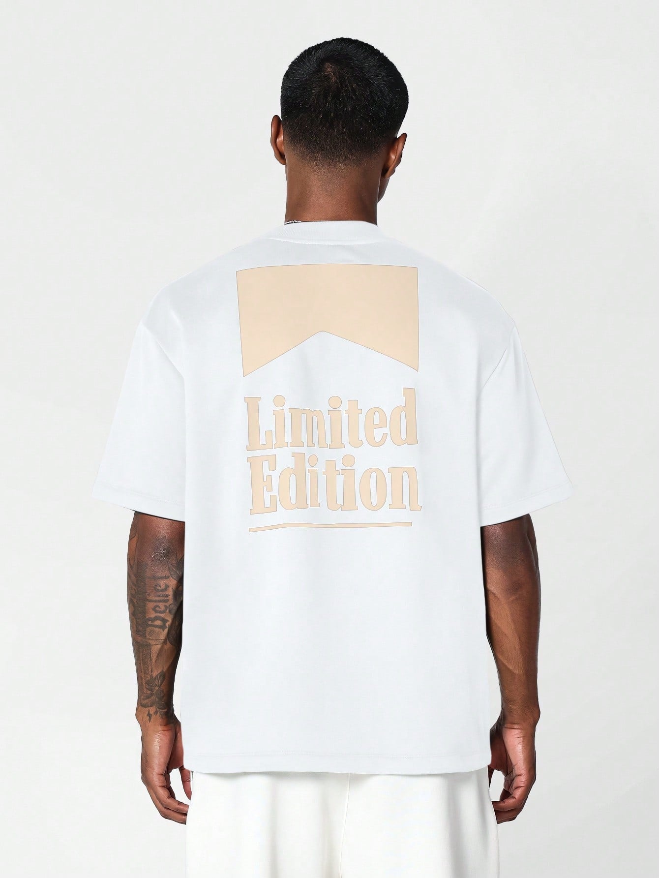 Regular Fit Short Sleeve Tee With Limited Edition Graphic Print And Front Embroidery