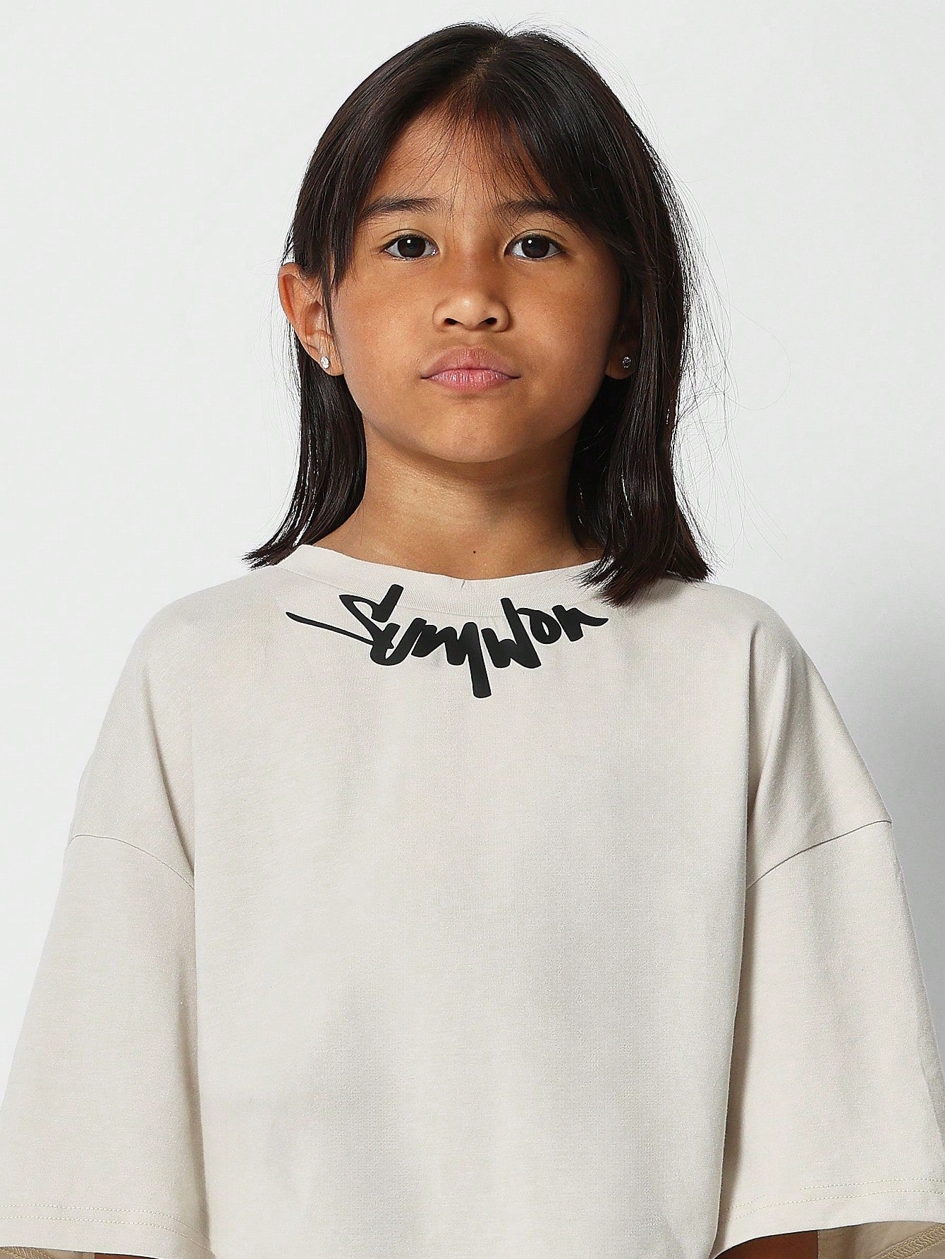 Tween Girl Oversized Fit Tee With Collar Print