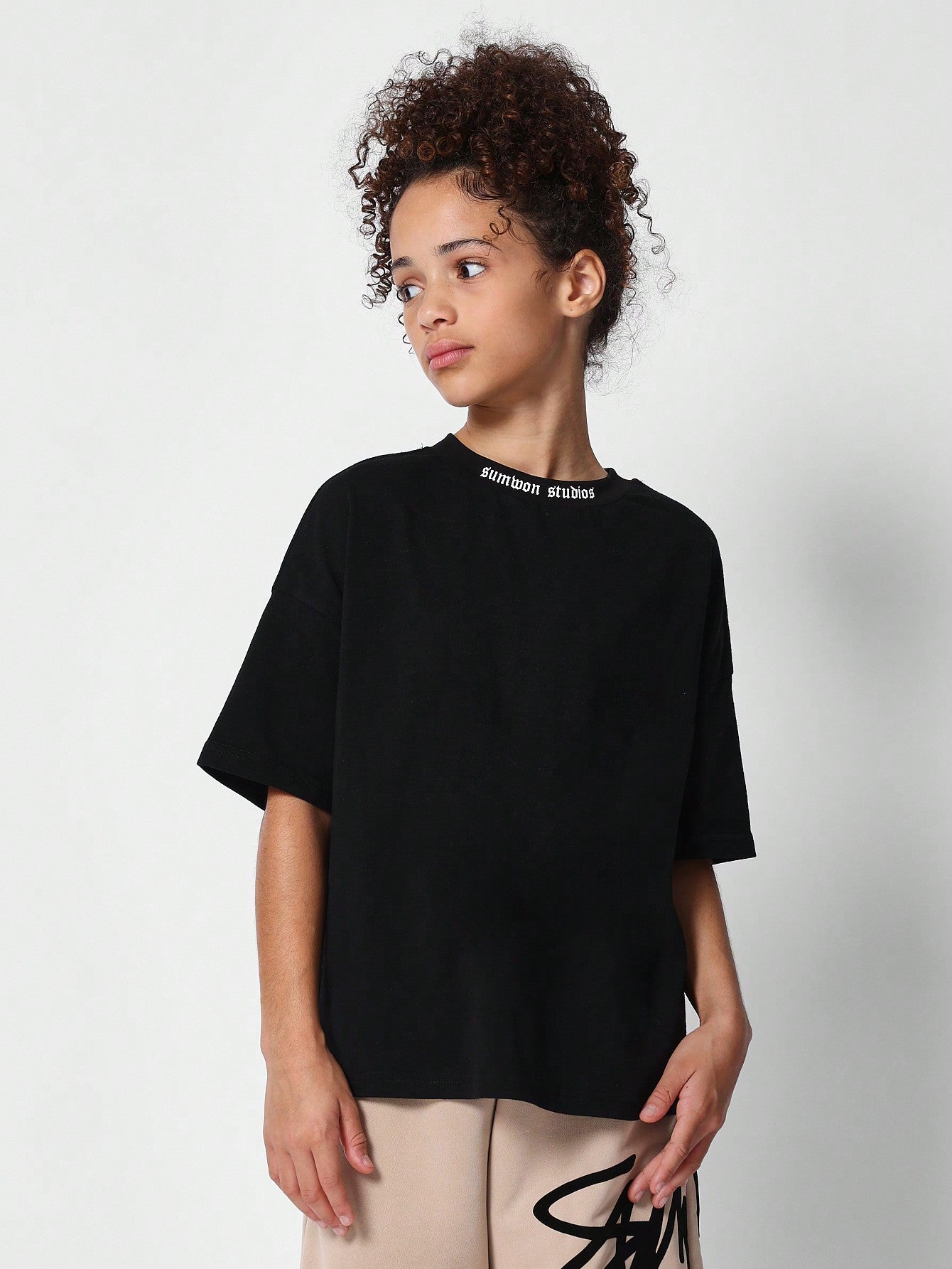 Tween Girl Oversized Fit Tee With Collar Print