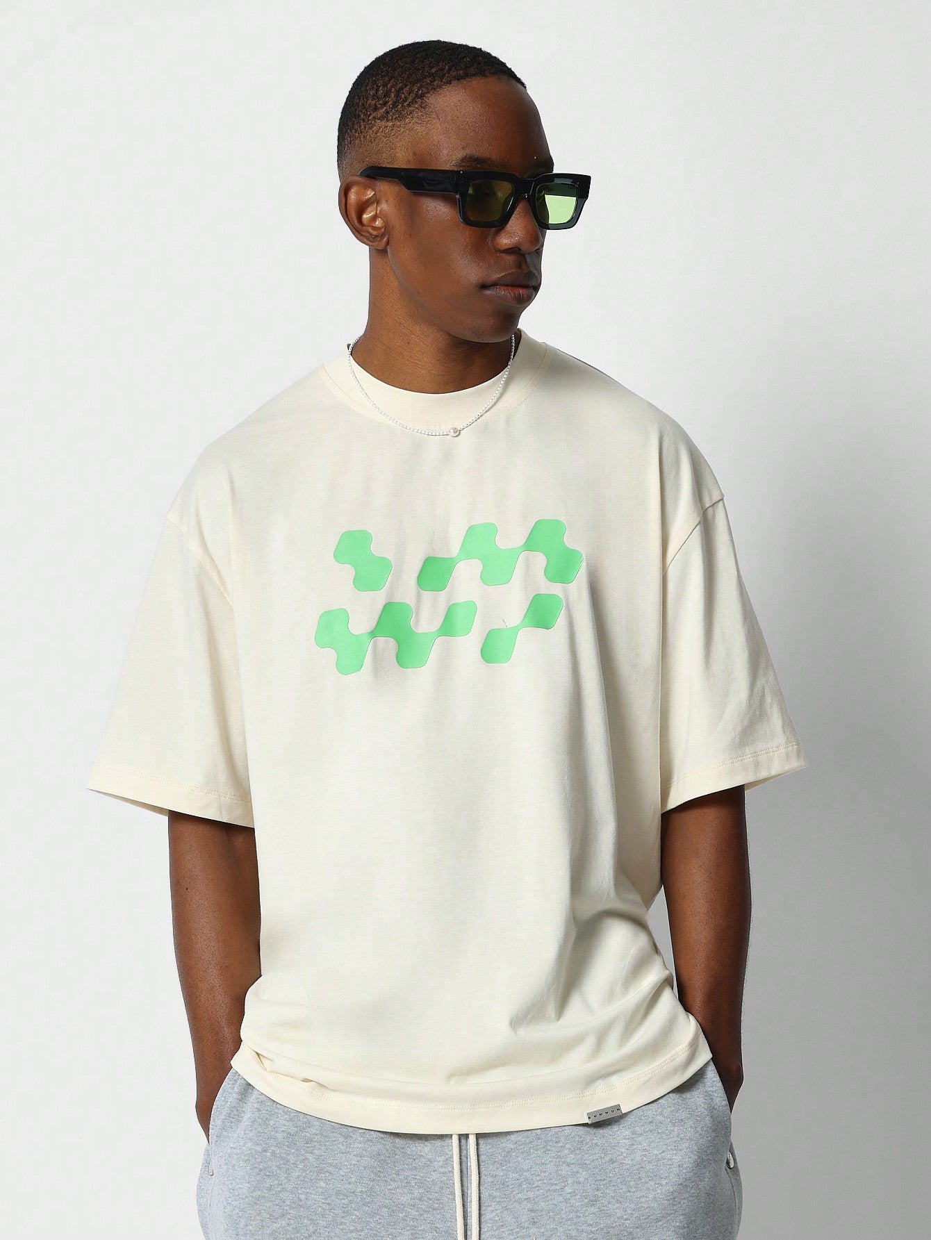 Regular Tee With Front And Back Graphic Print