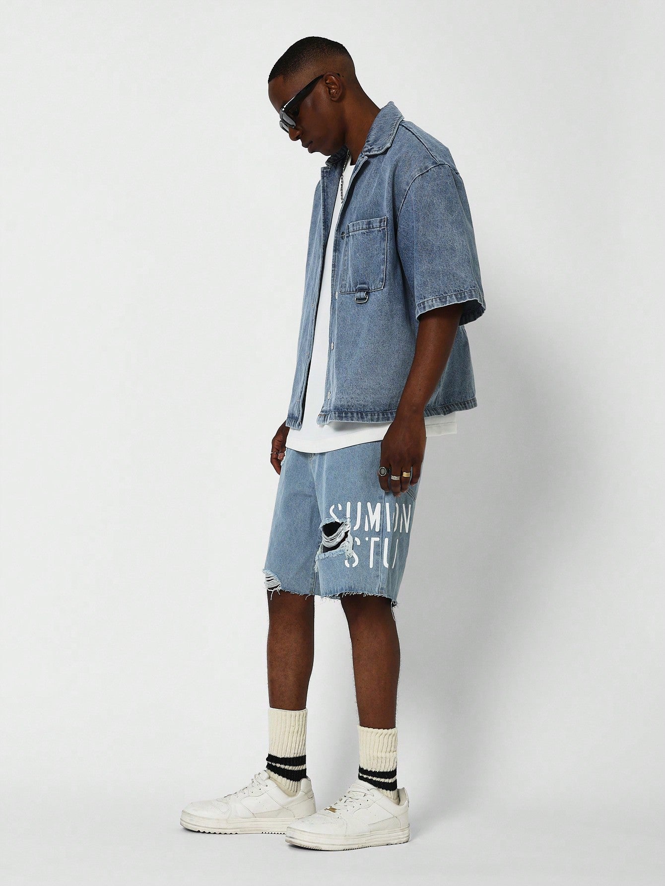 Denim Distressed Short With Graphic