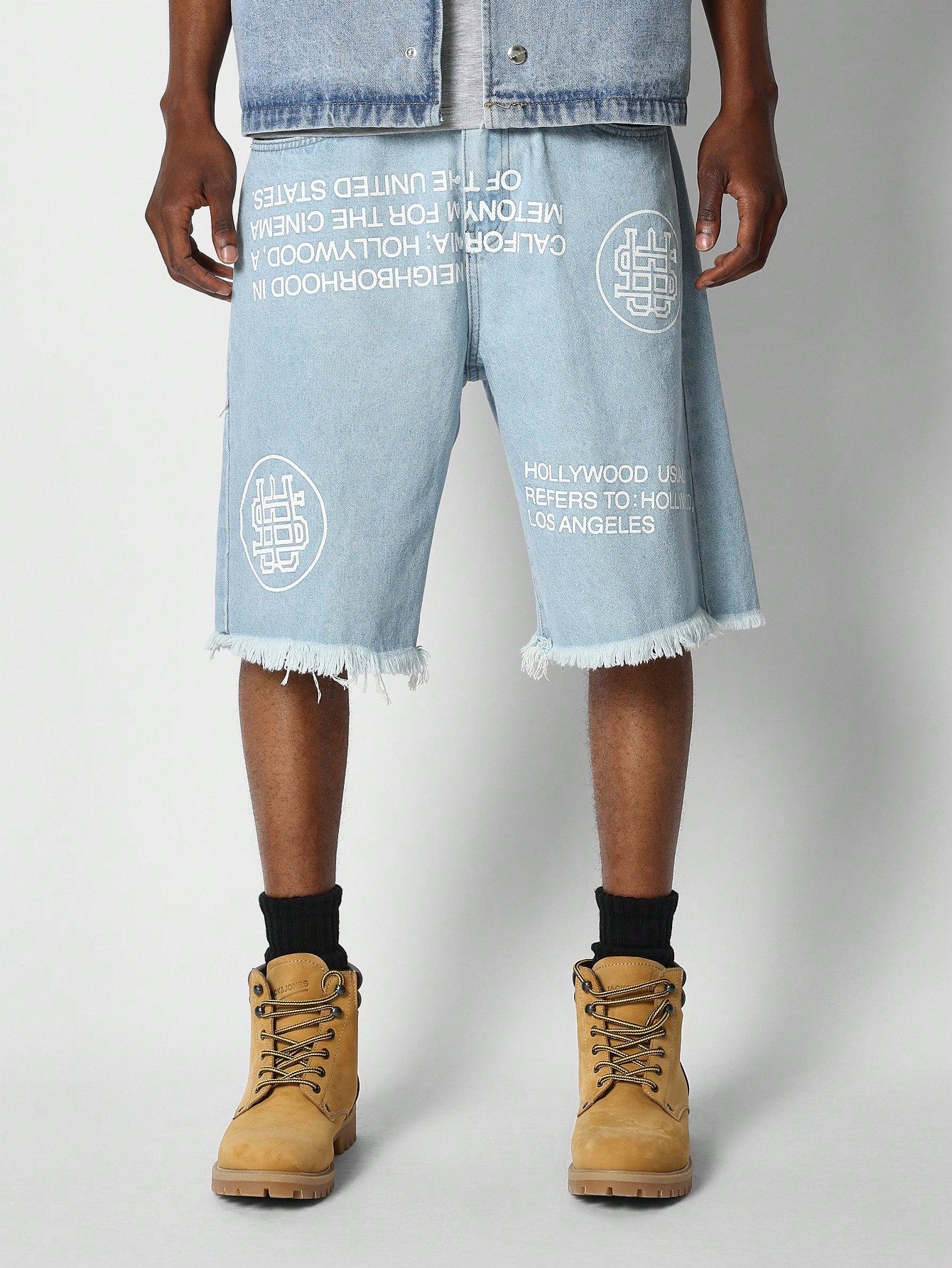 Denim Raw Edge Short With Graphic