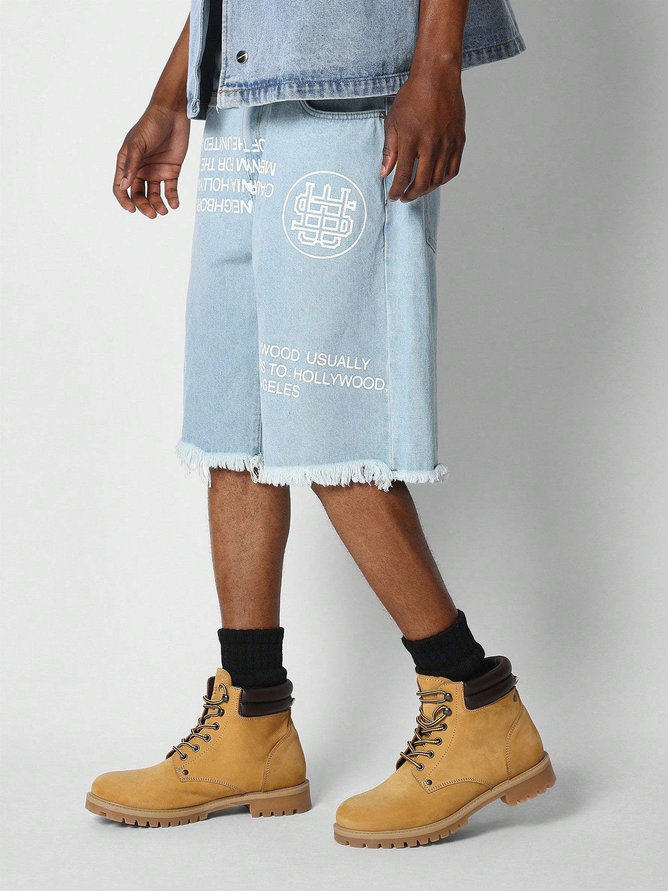 Denim Raw Edge Short With Graphic