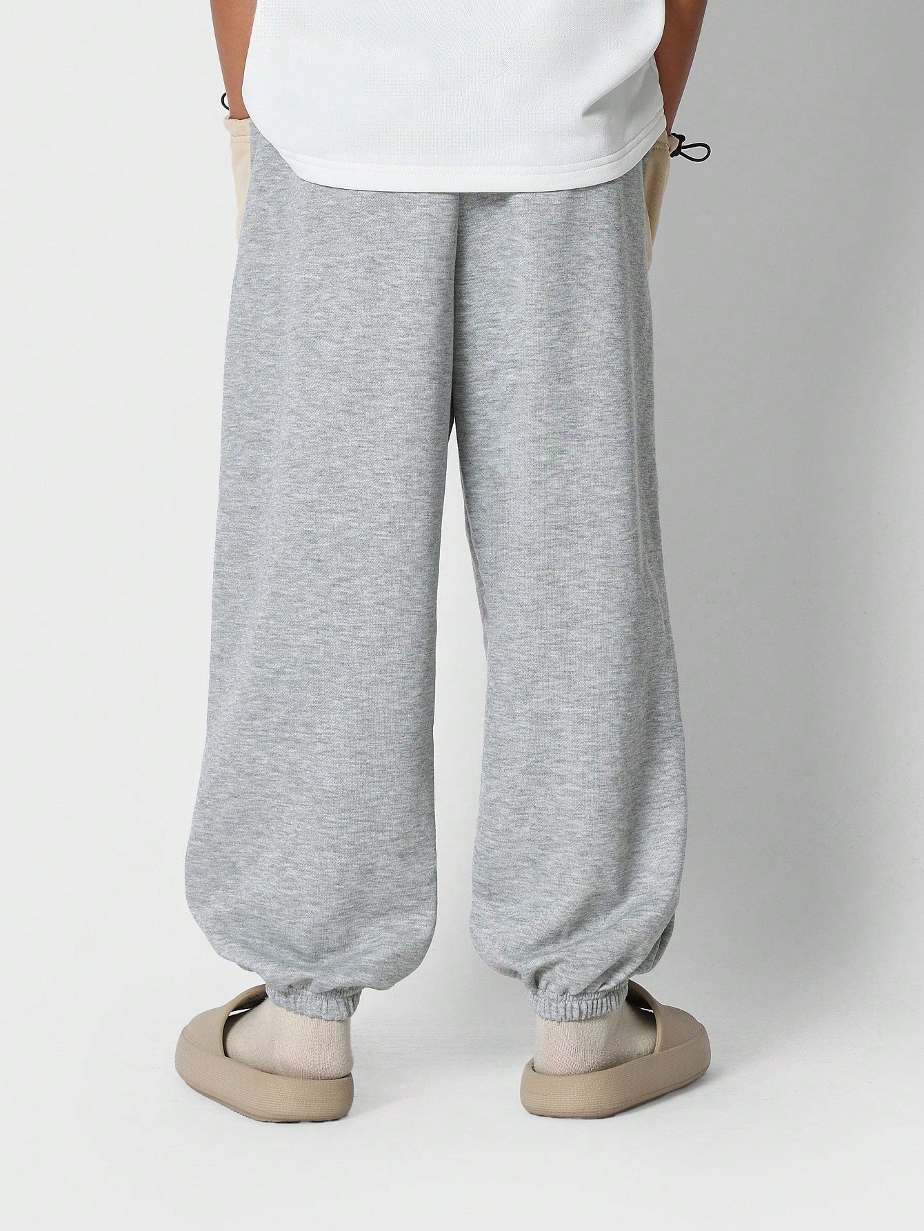 Tween Girls Jogger With Contrast Pockets