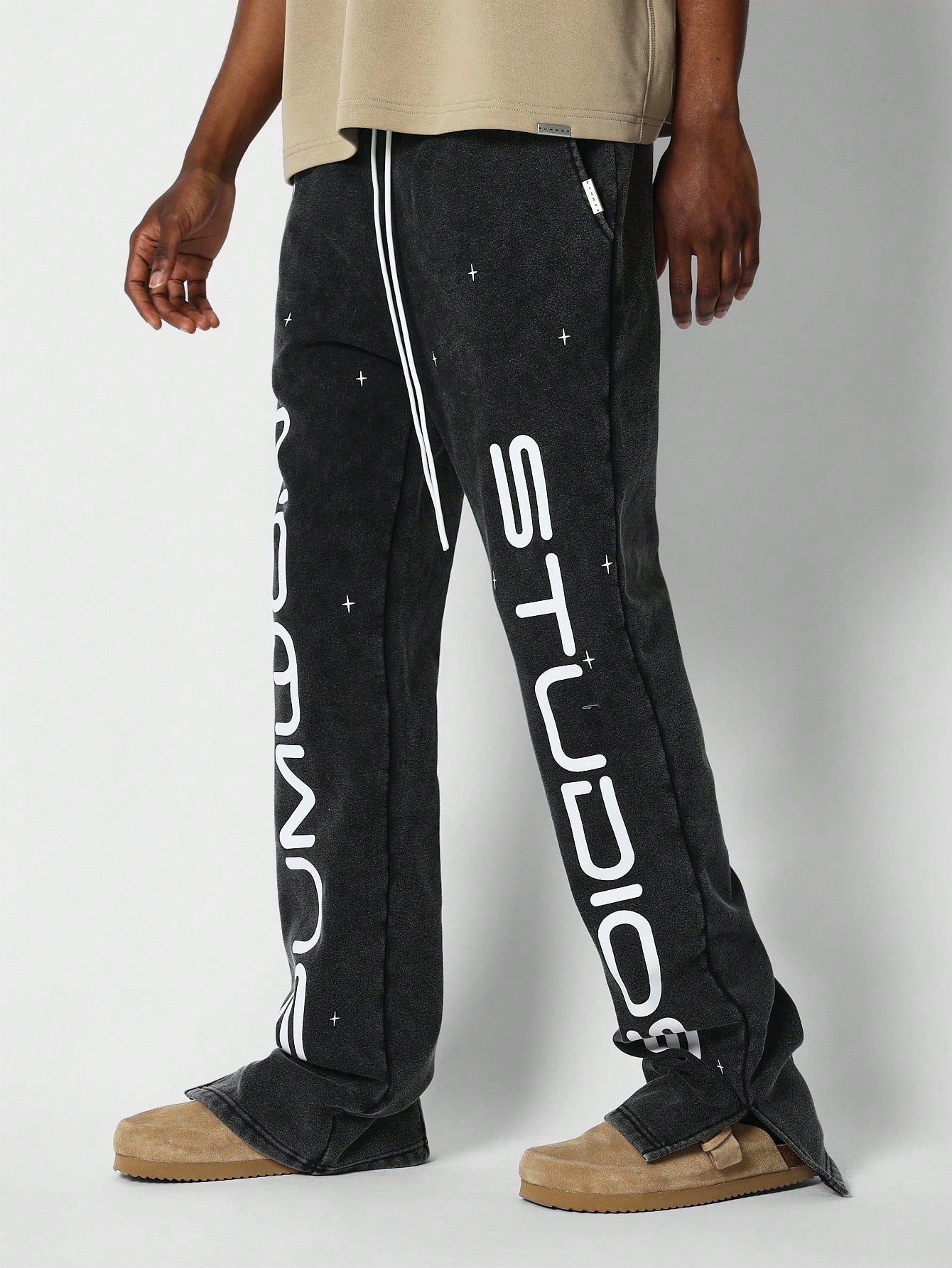 Flare Fit Split Hem Washed Jogger With Front Graphic