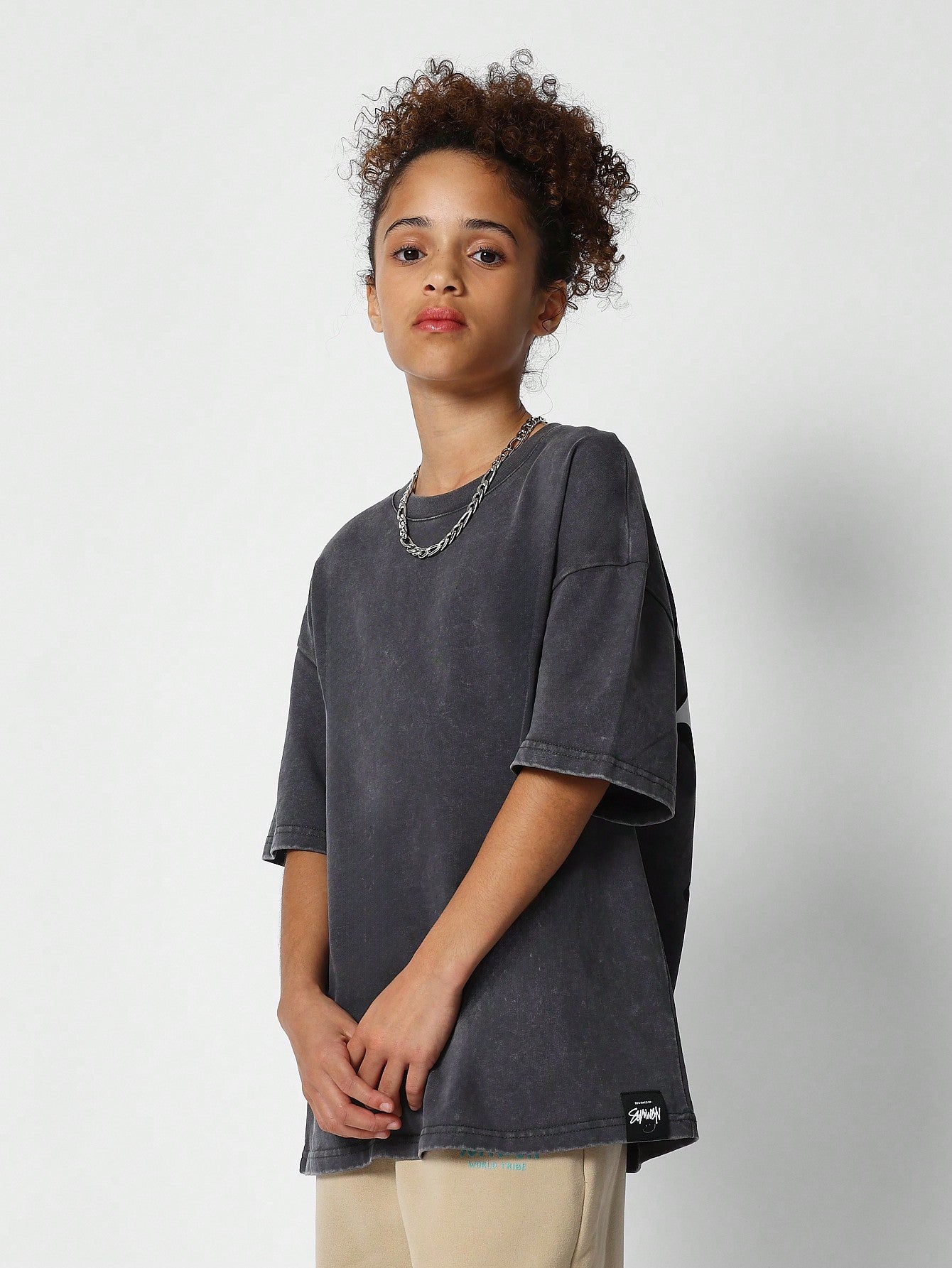 Tween Girls Oversized Fit Tee With Back Print