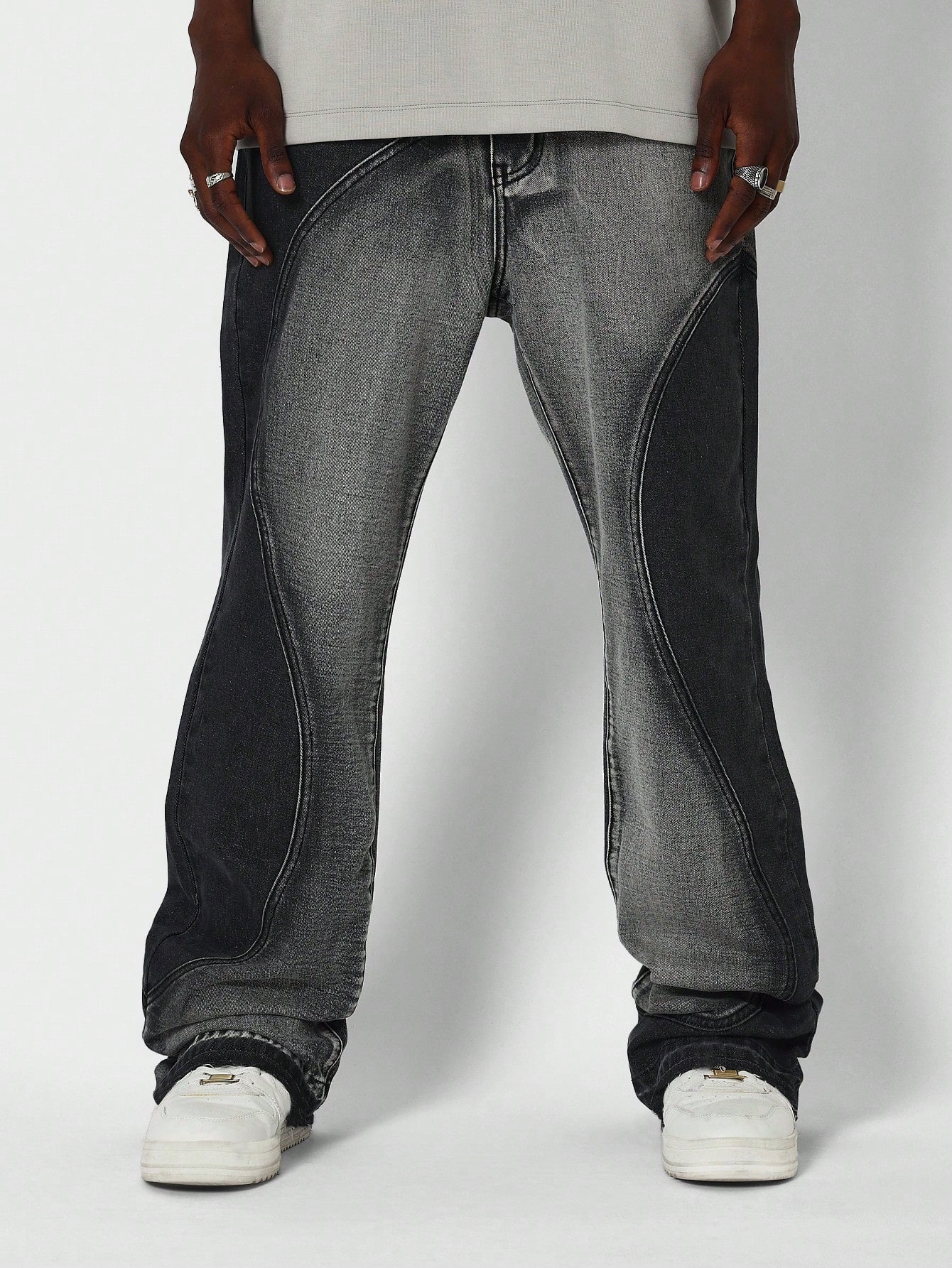 Loose Fit Baggy Jeans With Curve Panels