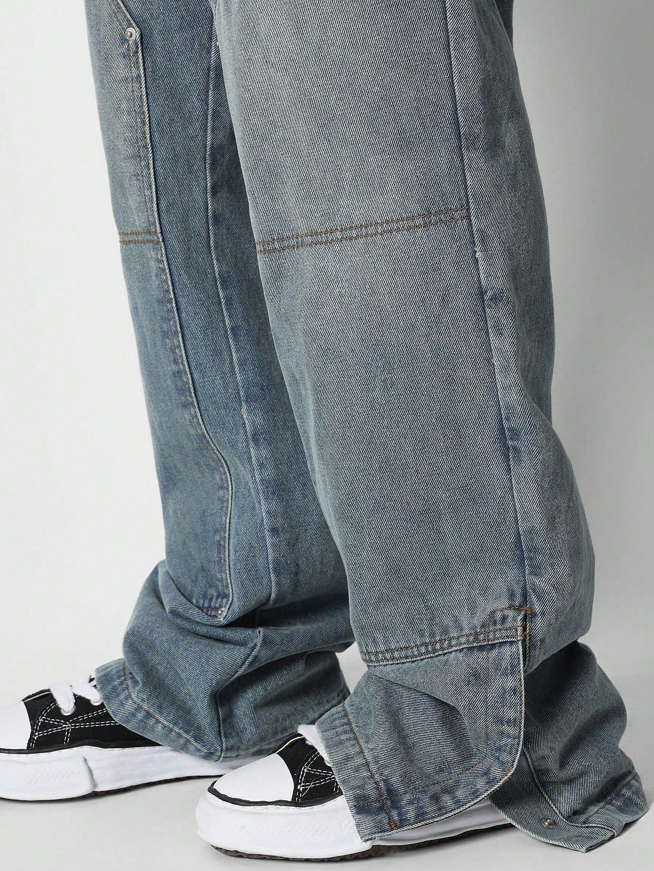 Loose Flare Fit Carpenter Detail Jean