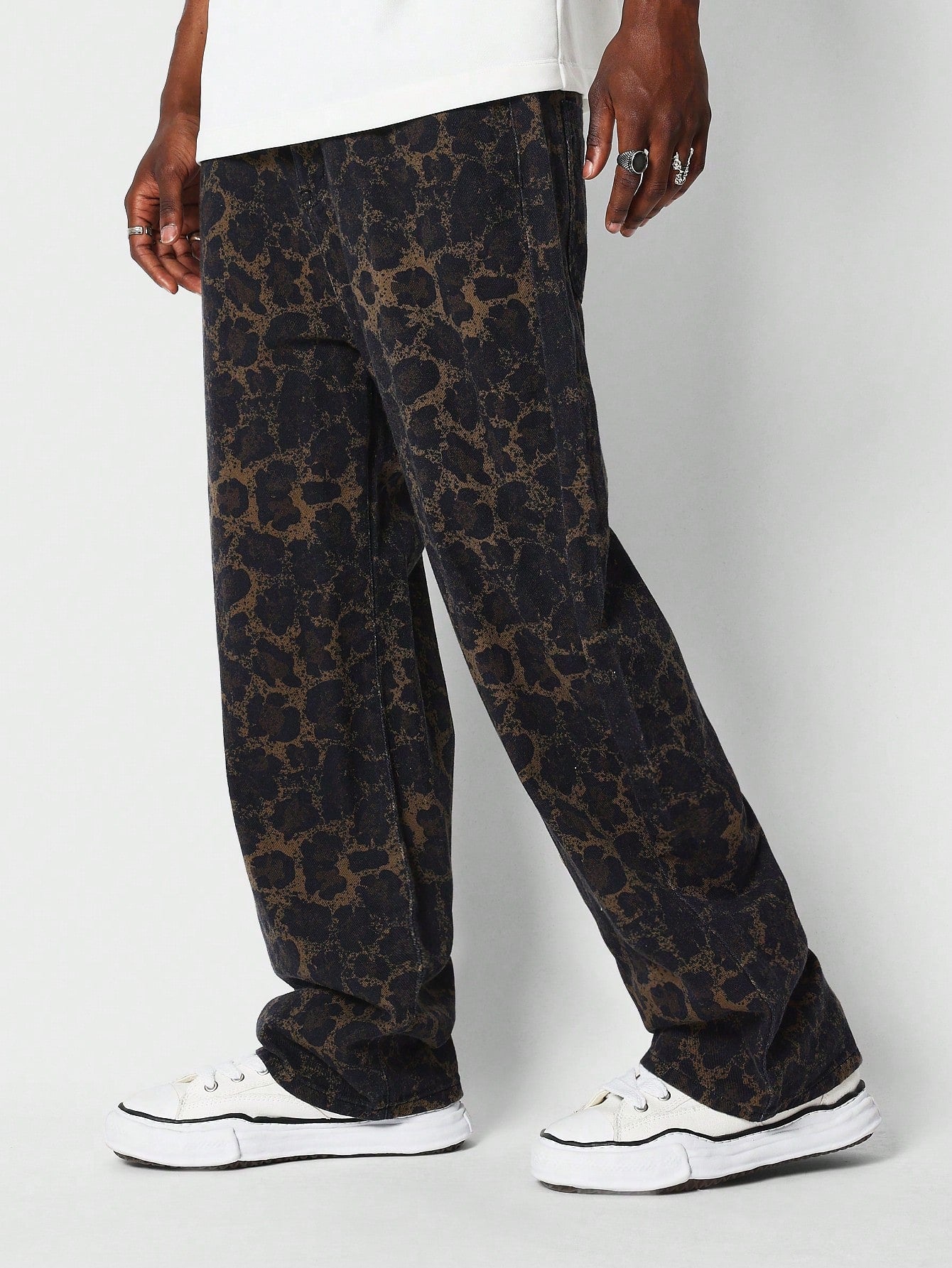 Loose Fit Jean With Leopard Print