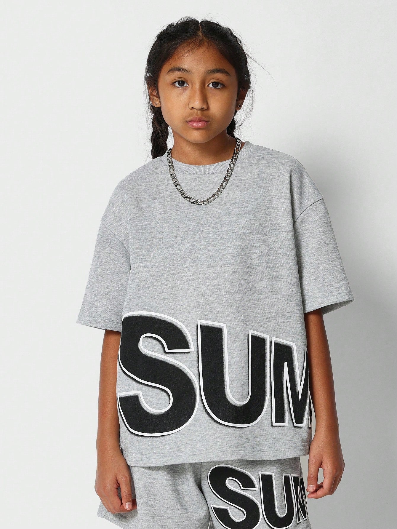 Tween Girls Oversized Fit Tee And Short With Print 2 Piece Set