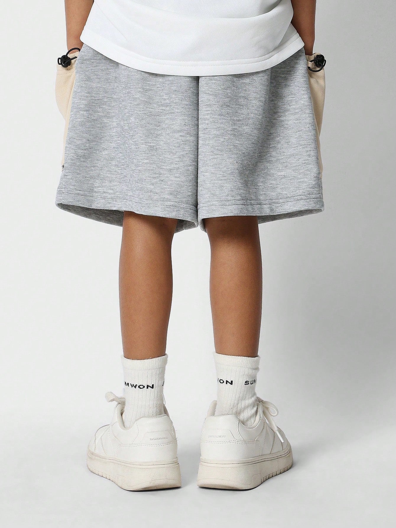 Tween Girls Drop Crotch Short With Contrast Pocket