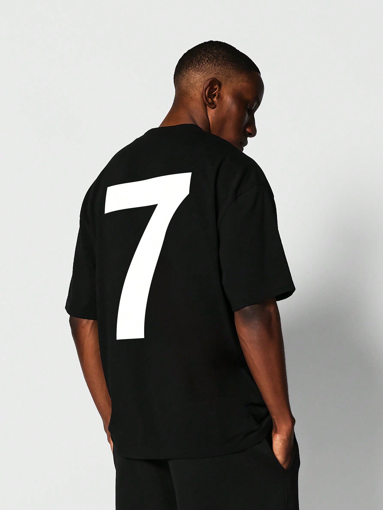 Tee With Back Number Graphic Print