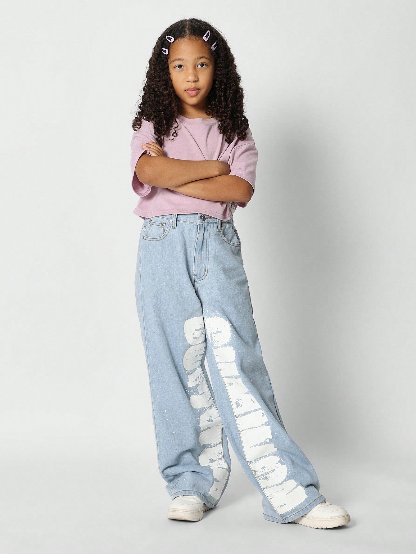 Tween Girls Loose Fit Jean With Front Print