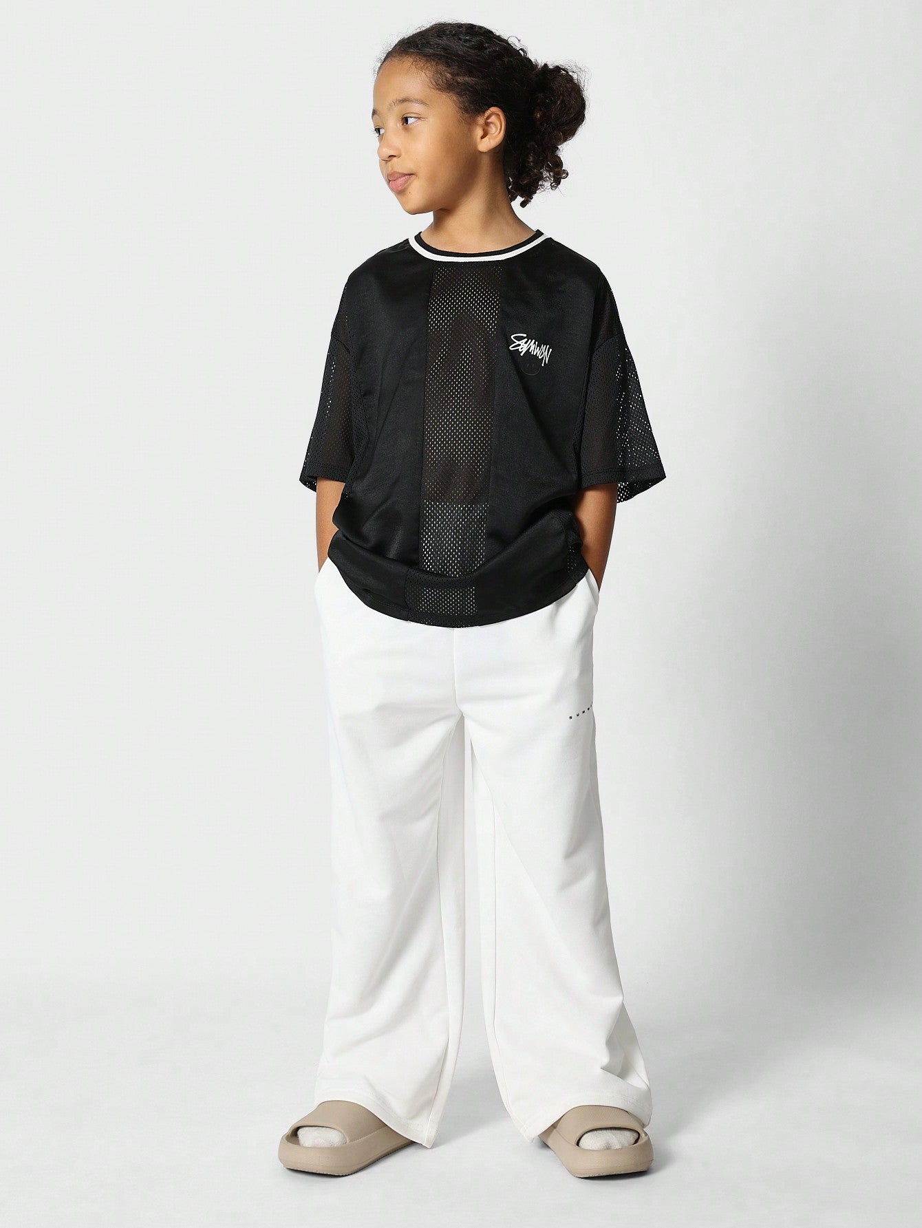 Tween Girls Oversized Fit Mesh Contrast Collar Tee