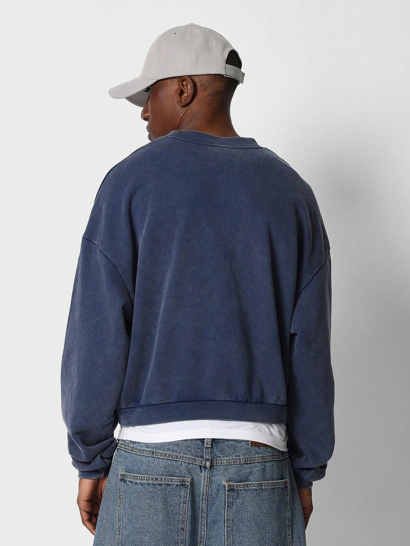 Crop Fit Washed Crew Neck Sweatshirt