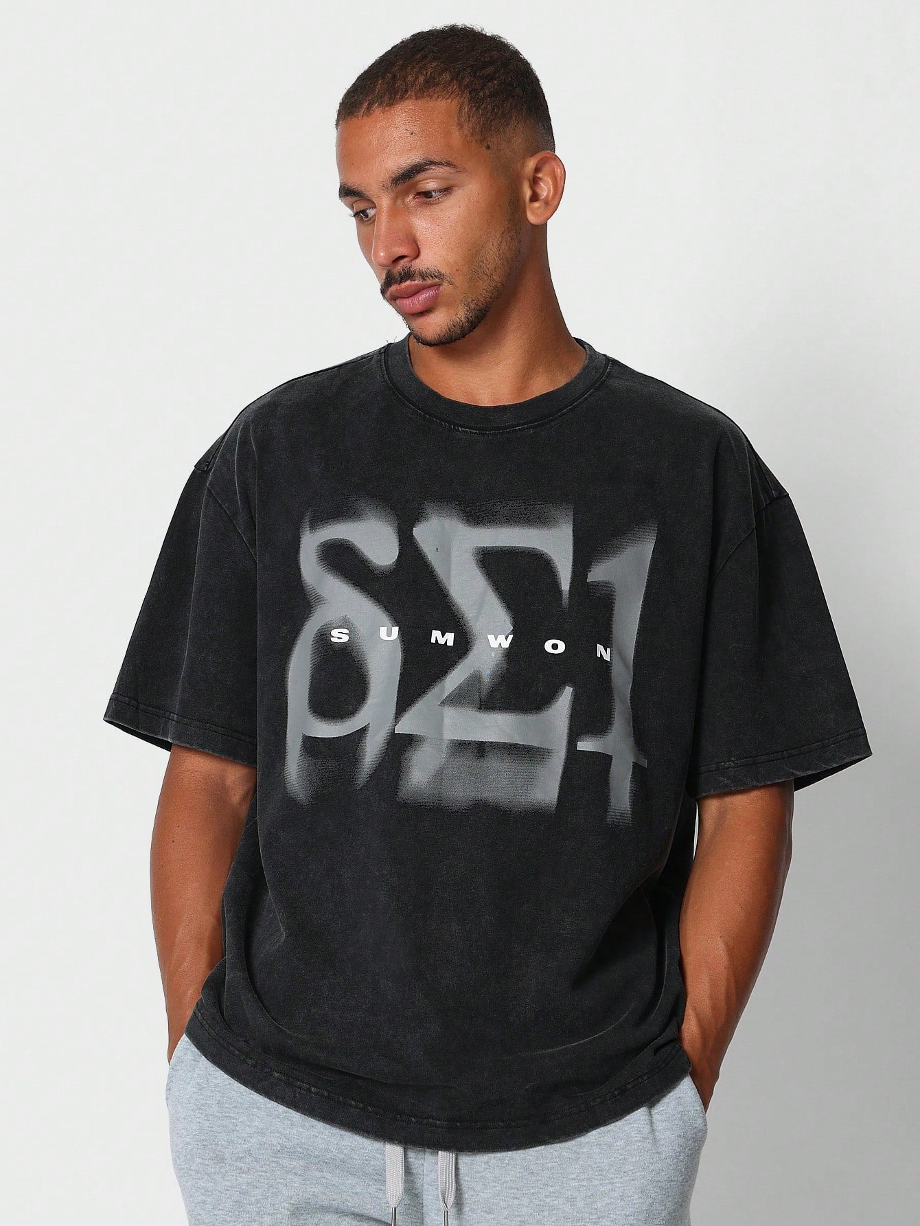 Tee With Blur Graphic Print