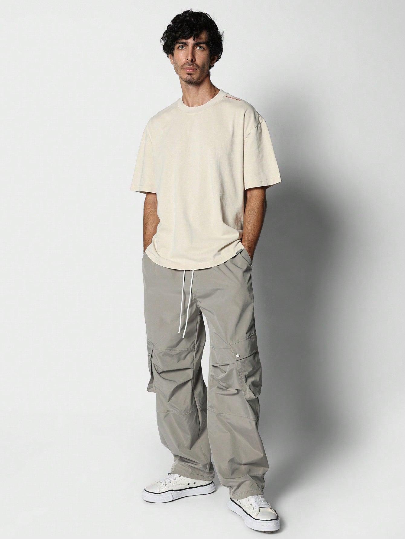 Loose Fit Cargo Pocket Parachute Pant