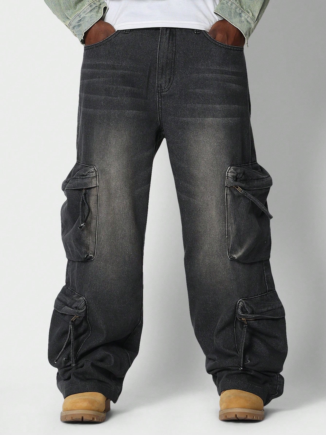 Loose Fit Cargo Jean