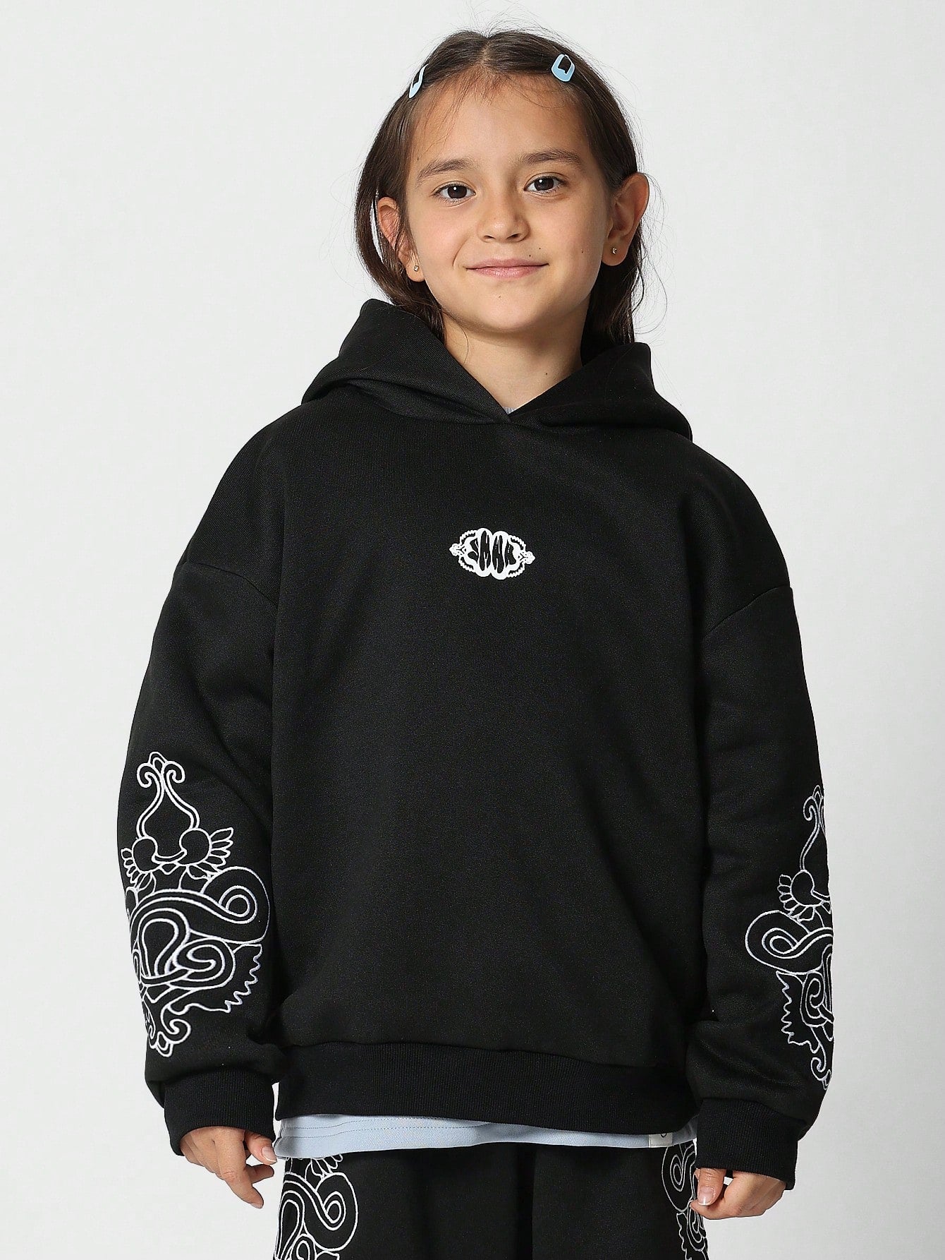 Tween Girls Overhead Hoodie And Short With Tattoo Print 2 Piece Set