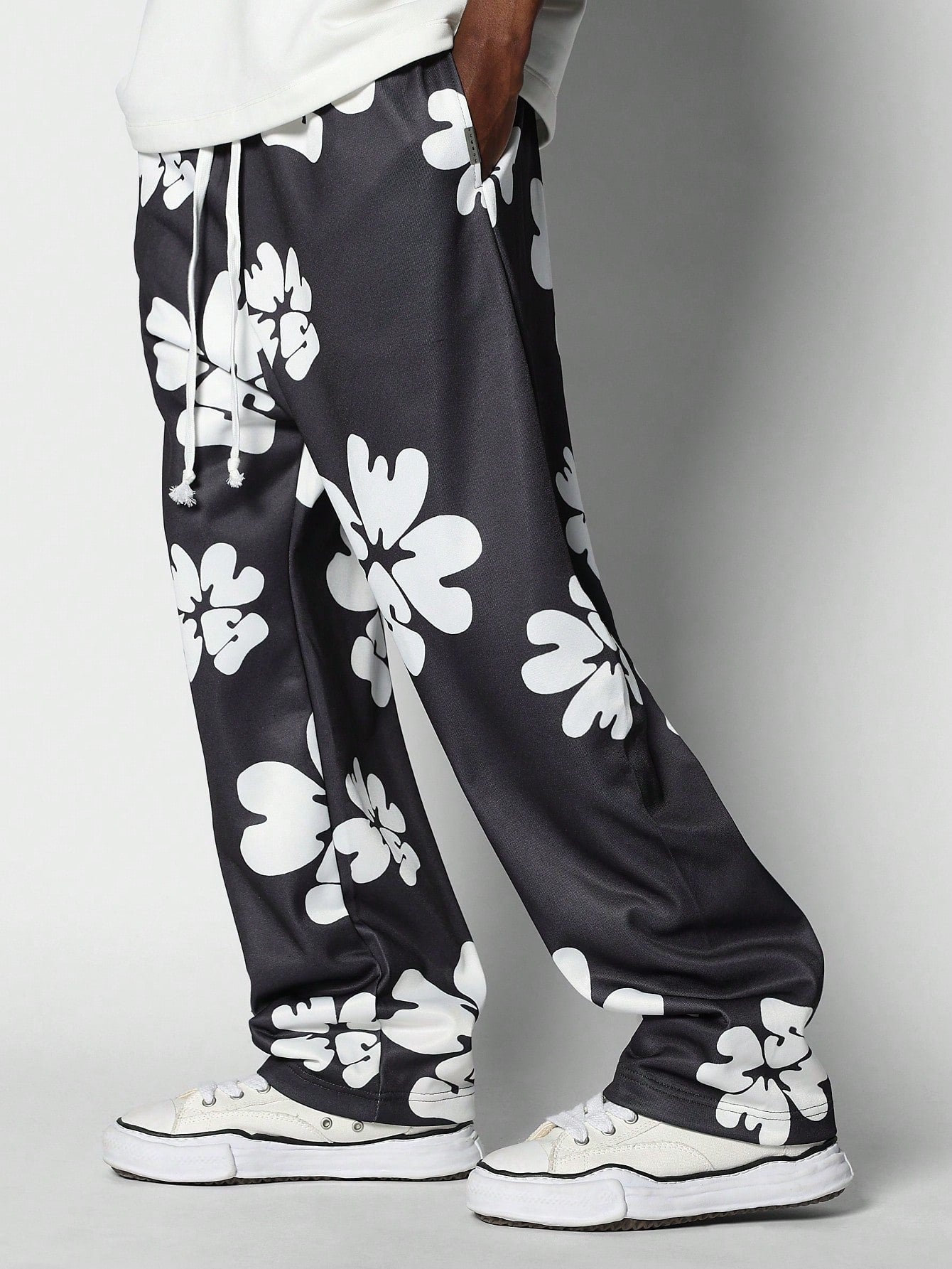 Loose Fit Baggy Joggers With All Over Print