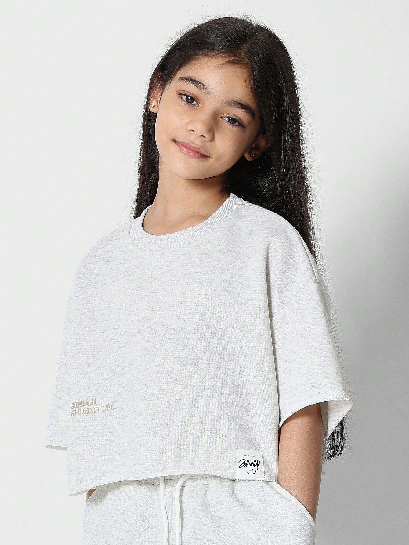 Tween Girls Raw Edge Crop Fit Tee With Sweatpants 2 Piece Set