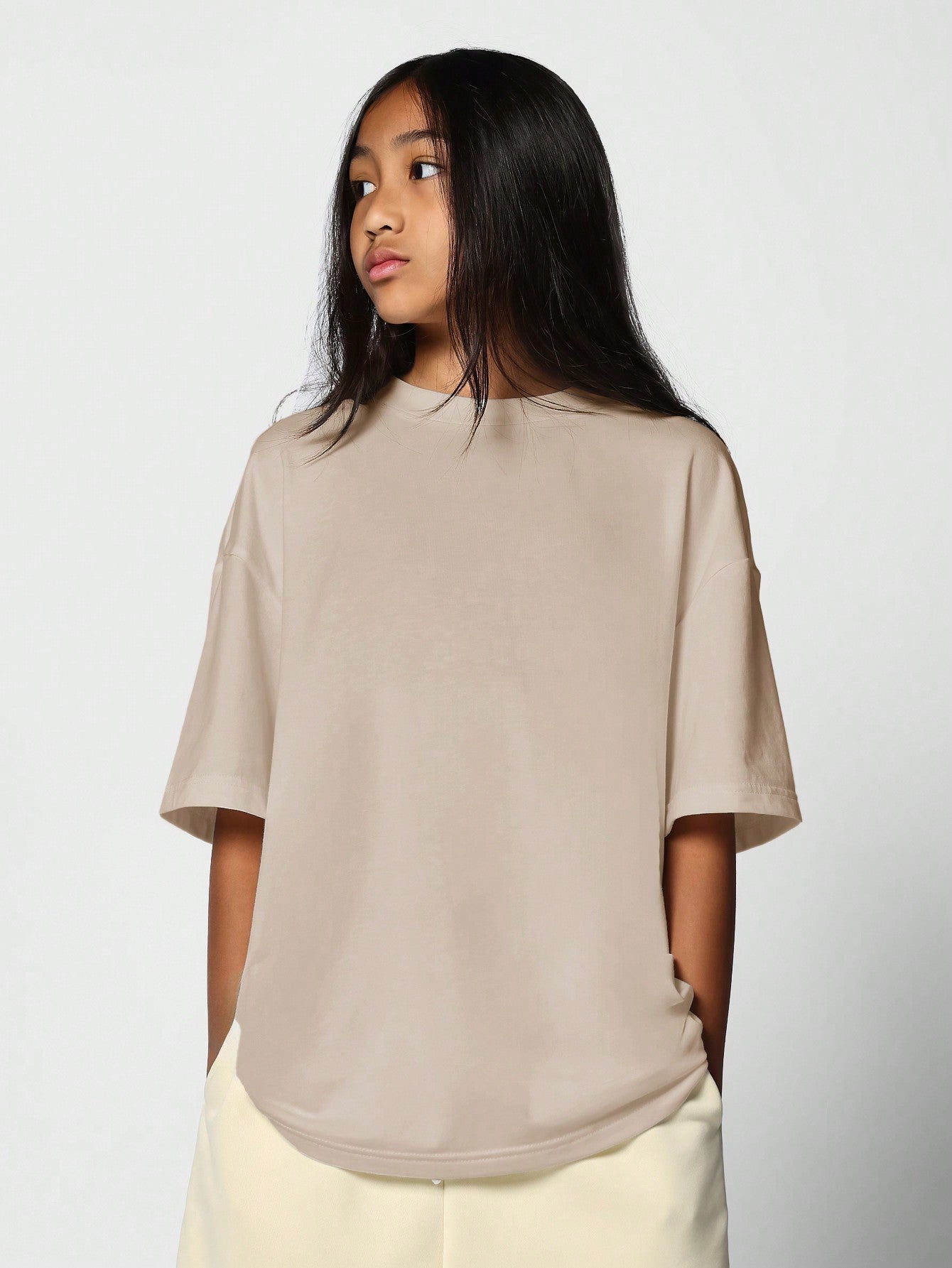 Tween Girl Regular Fit Essential Tee