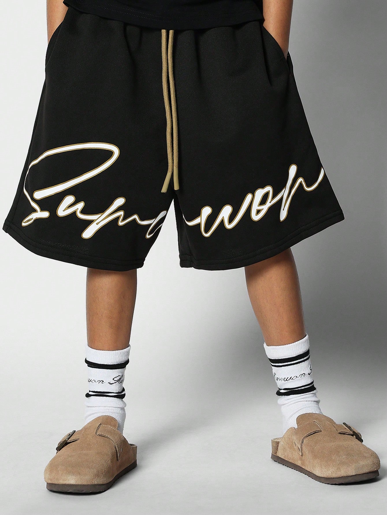 Tween Girls Oversized Fit Tee And Short With Script Print 2 Piece Set