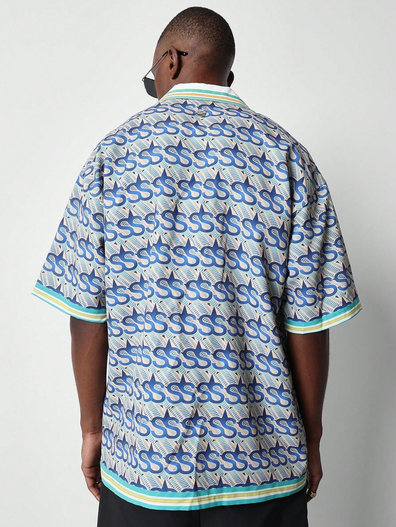 Relaxed Fit Revere Collar Shirt With All Over Print