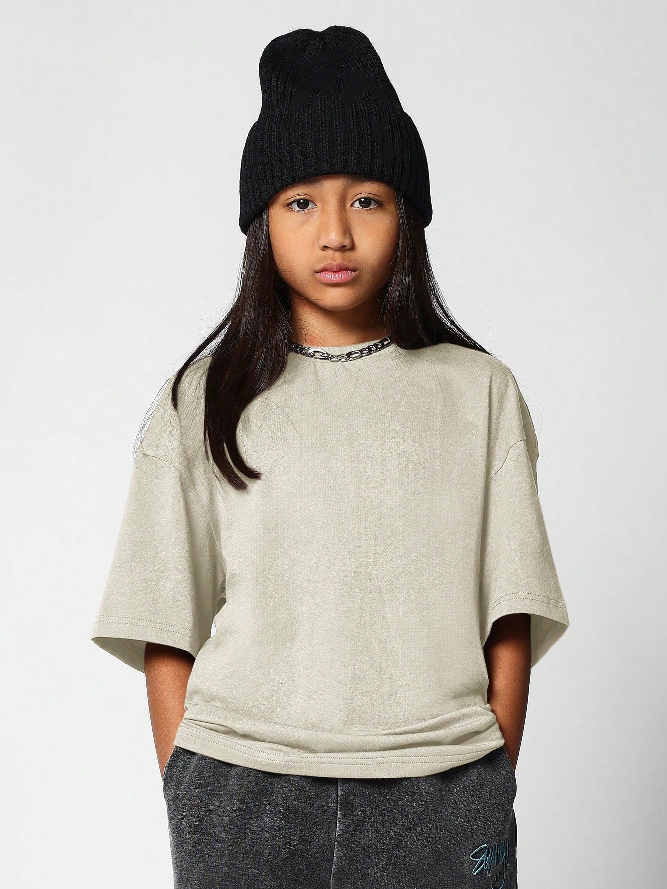 Tween Girls Oversized Fit Tee With Back Print