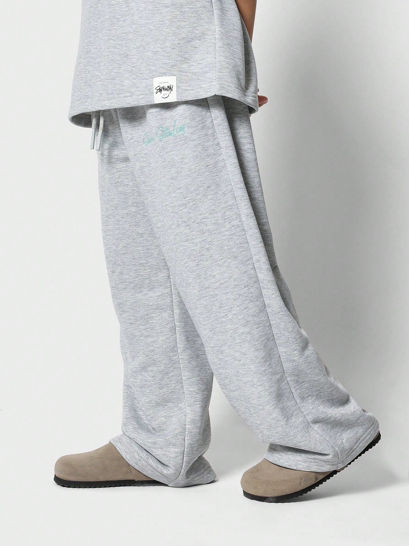 Tween Boys Oversized Elbow Sleeve Tee And Straight Fit Jogger With Embroidery Print 2 Piece Set