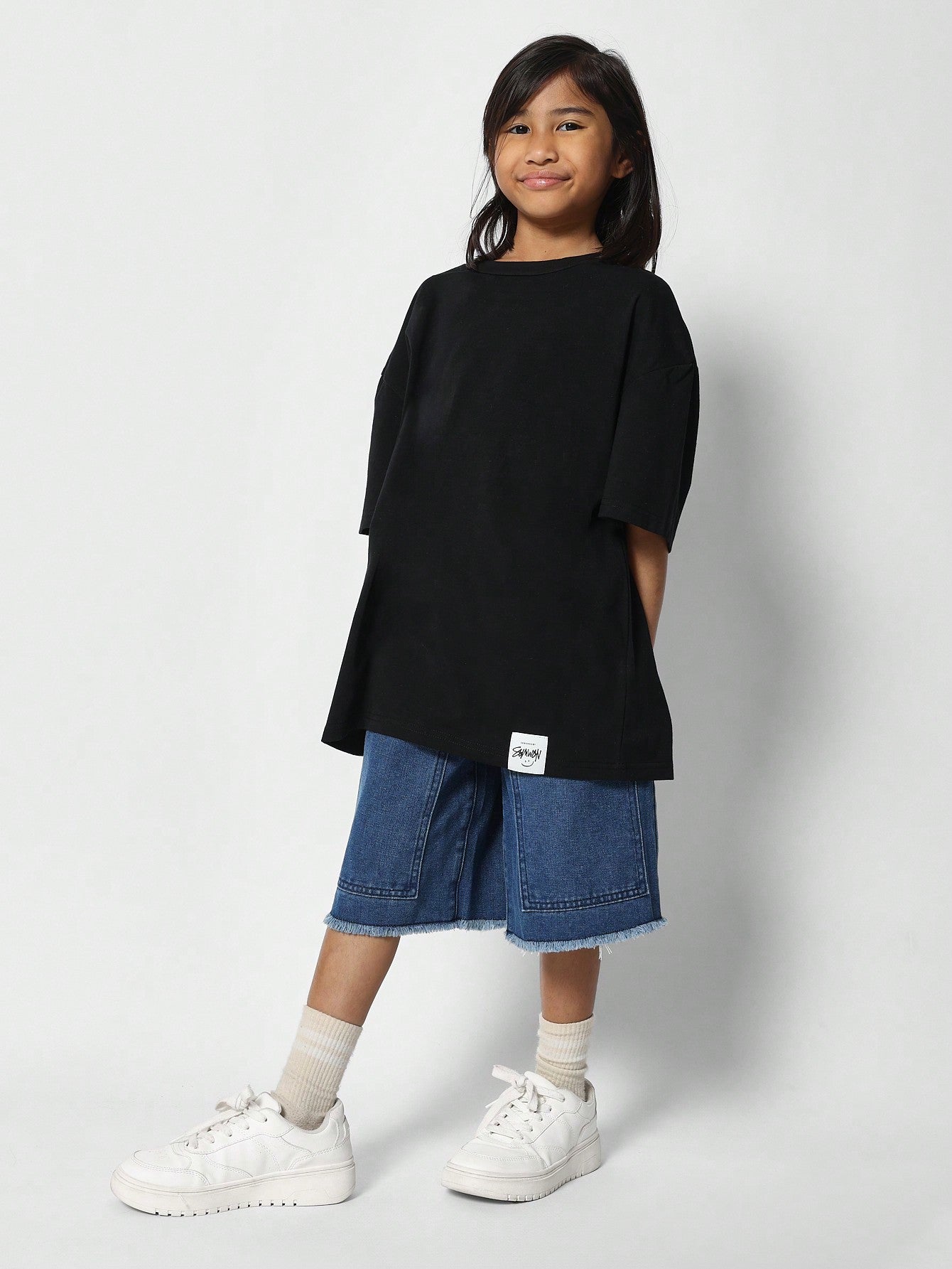 Tween Girls Oversized Fit Tee With Back Print