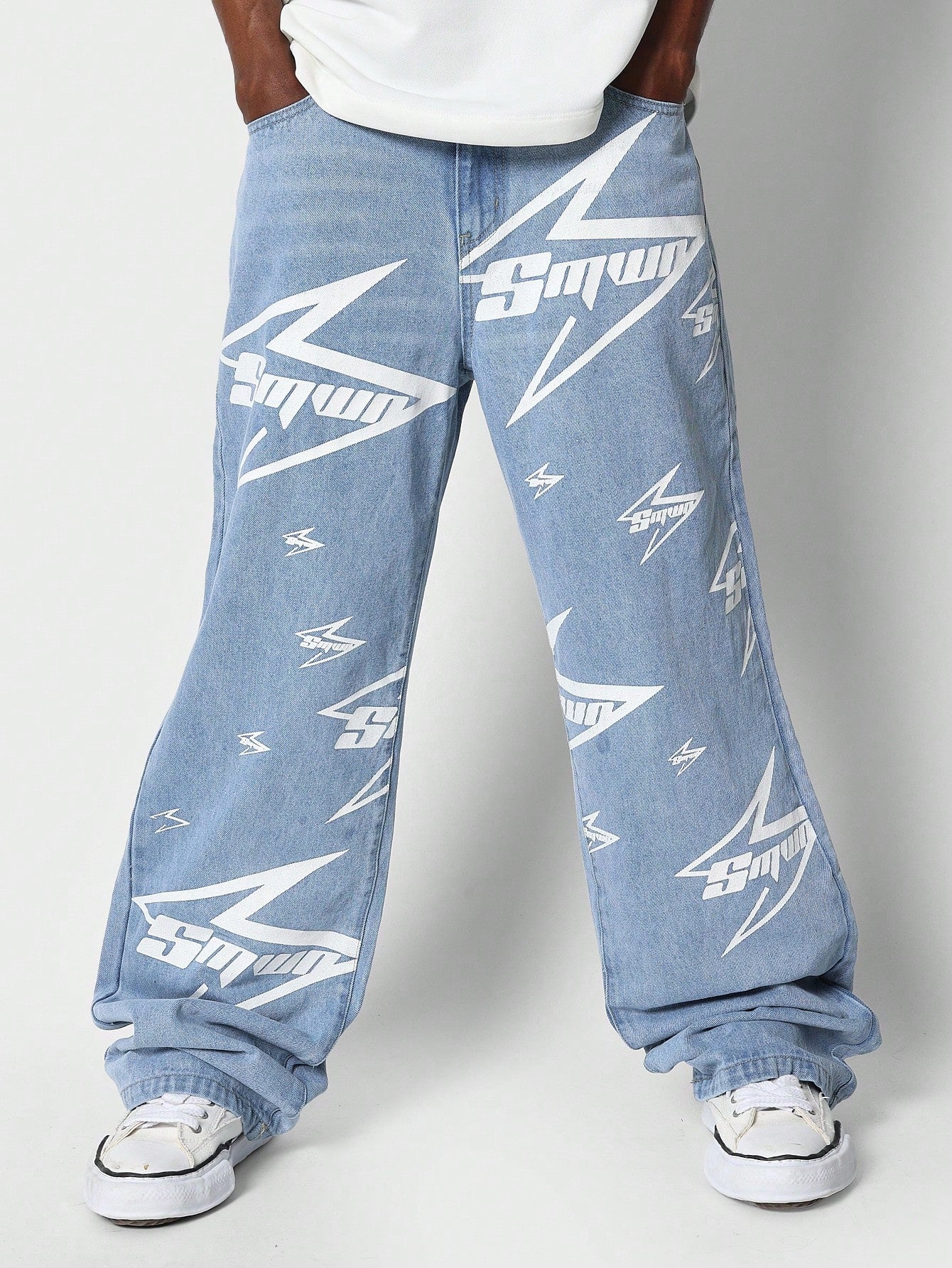 Loose Fit Jean With Front Thunder Graphic
