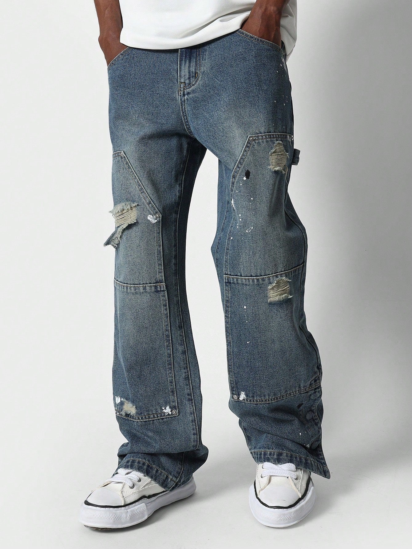 Loose Fit Carpenter Ripped Jean With Side Snap