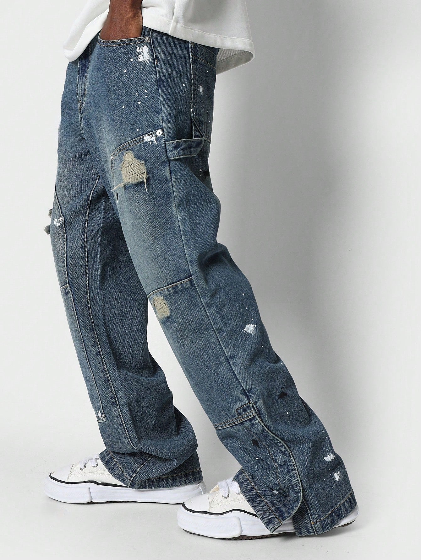 Loose Fit Carpenter Ripped Jean With Side Snap