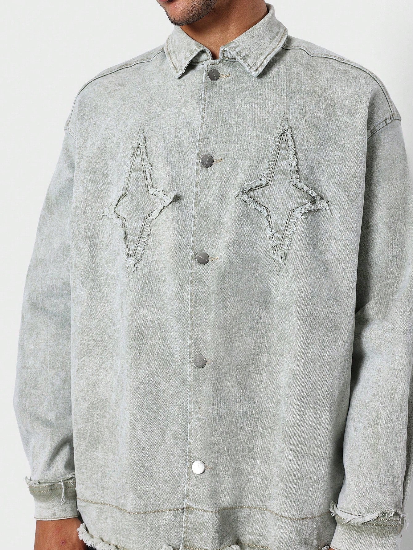 Oversized Fit Washed Raw Edge Hem Shirt With Applique